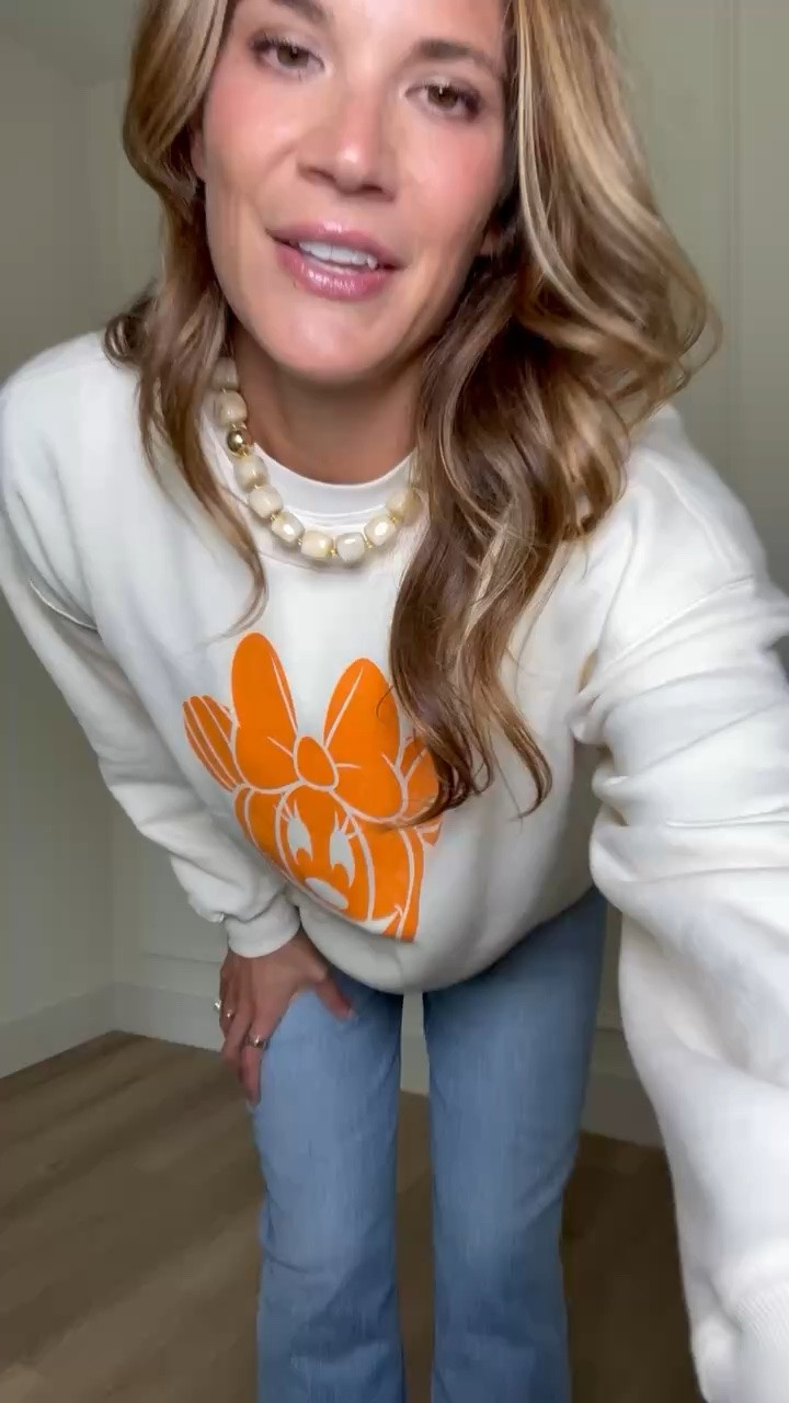 The Disney sweatshirt I want for every fall park day. The pumpkin Minnie graphic with jeans and sneakers is such a cute way to do Halloween without going full costume.

L tall

Disney sweatshirt, Minnie Mouse sweatshirt, Disney Halloween, Pumpkin sweatshirt, Fall Disney outfit, Theme park outfit, Casual fall style, Graphic sweatshirt, Disney style, StangandCo

#LTKSeasonal #LTKootd #LTKTall