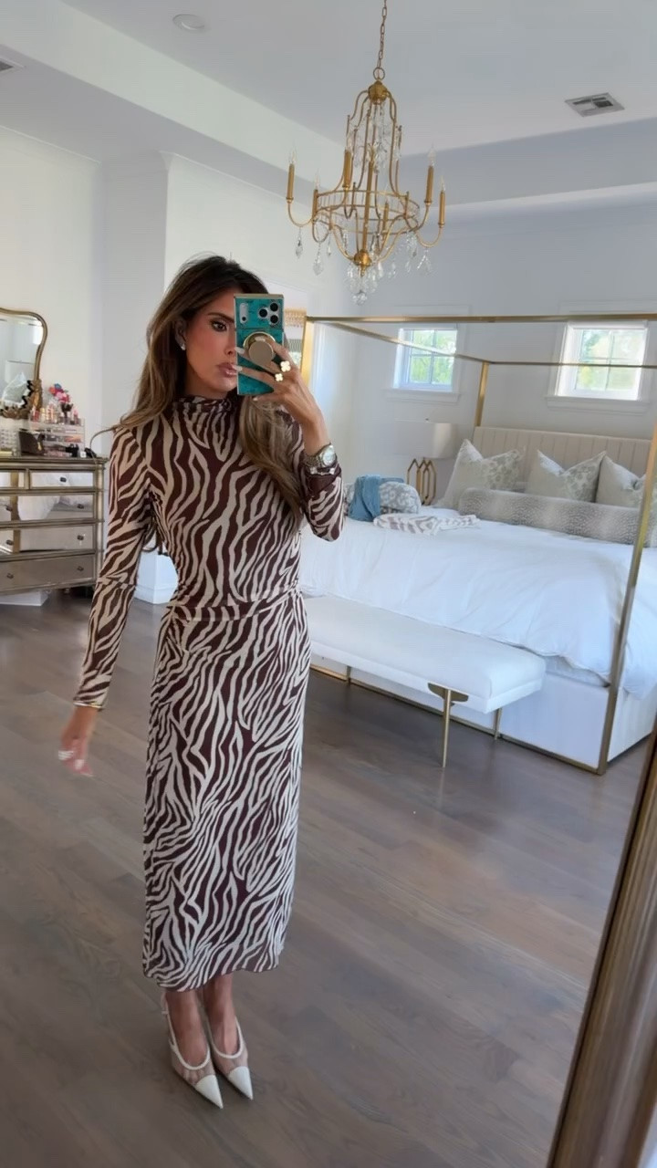 I’m obsessed! This dress is so flattering! I’m wearing a small!! 

Shopbop fashion, Shopbop finds, Fall dresses, Autumn outfits, Fall outfits, Fall occasion dresses, Fall wedding guest dresses, Zebra print, Zebra dresses, Workwear, Gemme Beauty, Emily Gemma

#LTKWedding #LTKgrwm #LTKootd