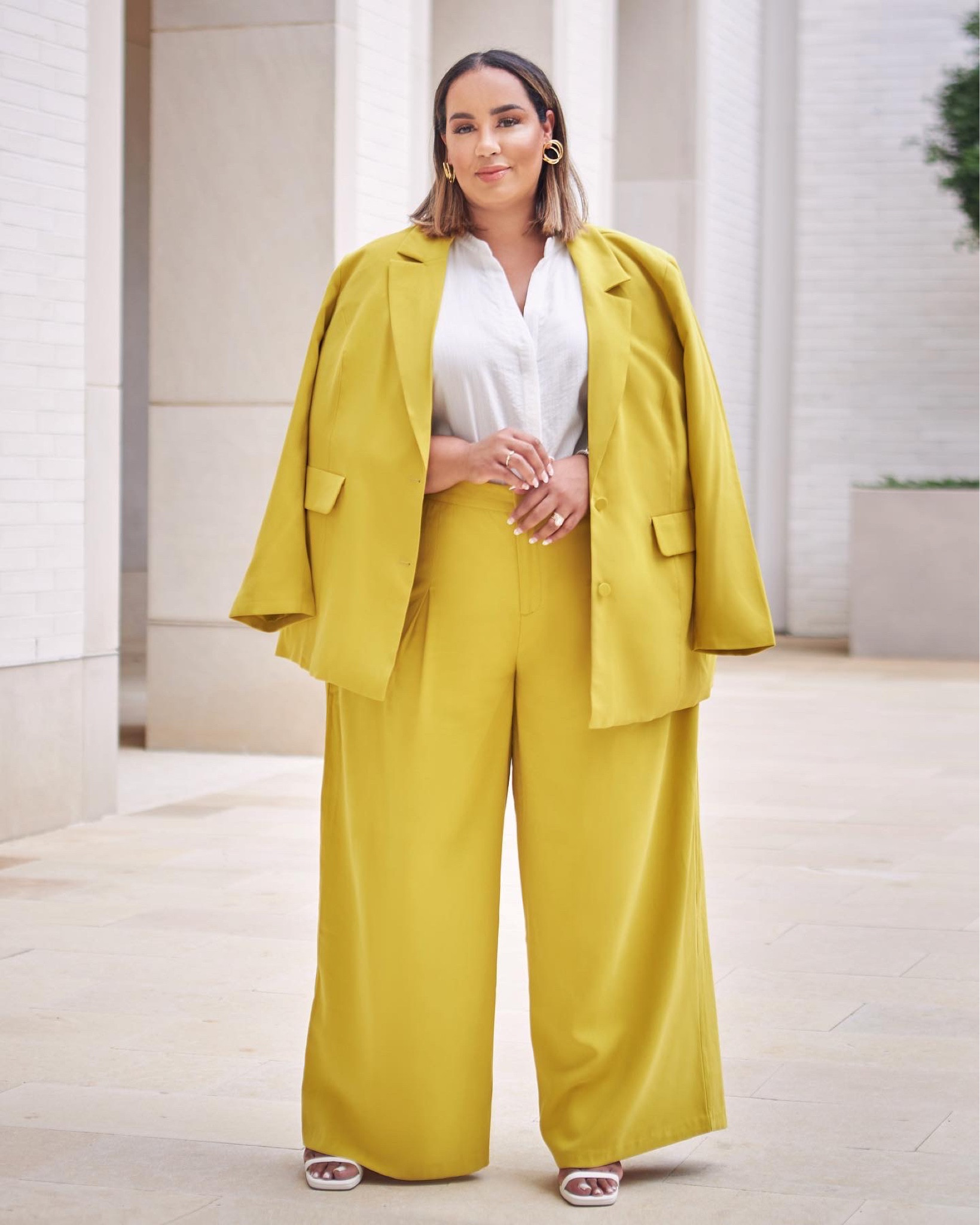 Workwear, plus, curvy, summer, suit, work , office, pants, yellow, citrine, color size 20, wide leg pants, linen eloquii

#LTKstyletip #LTKcurves #LTKworkwear