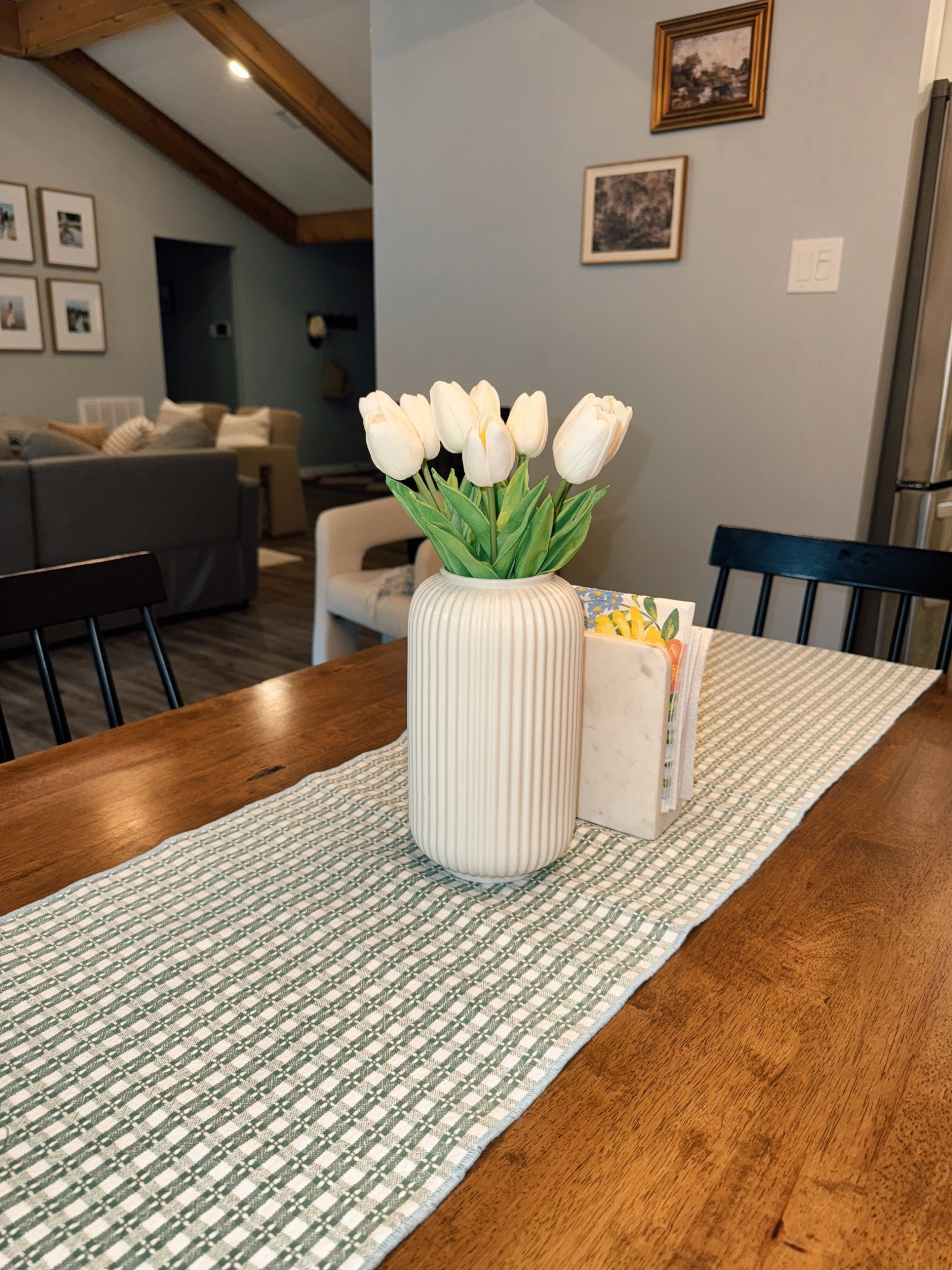 Cute new spring table runner for Easter! Love a small pop of color to brighten the space 🩵


table decor spring table set up Easter tablescape summer table decor 

#LTKHome #LTKSeasonal #LTKStyleTip