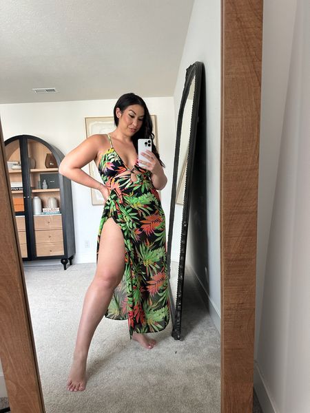 Affordable midsize swimwear from Walmart! Love that these have built-in shaping and support!

Walmart finds, Walmart swimwear, tropical print, beach vacation outfit, swimsuit cover-up, affordable swim suits

#LTKmidsize #LTKswim #LTKtravel