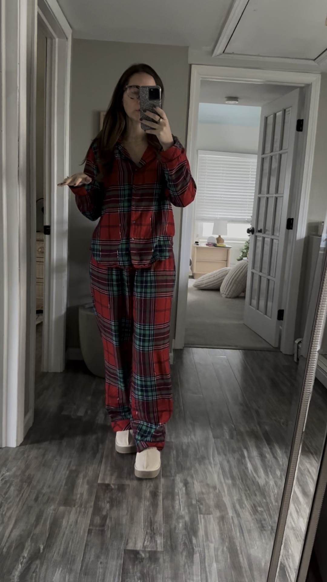 The best $25 pajamas set!!!! I have it in 3 patterns. I sized up to M but small would’ve been better 

#LTKSaleAlert #LTKFindsUnder100 #LTKFindsUnder50