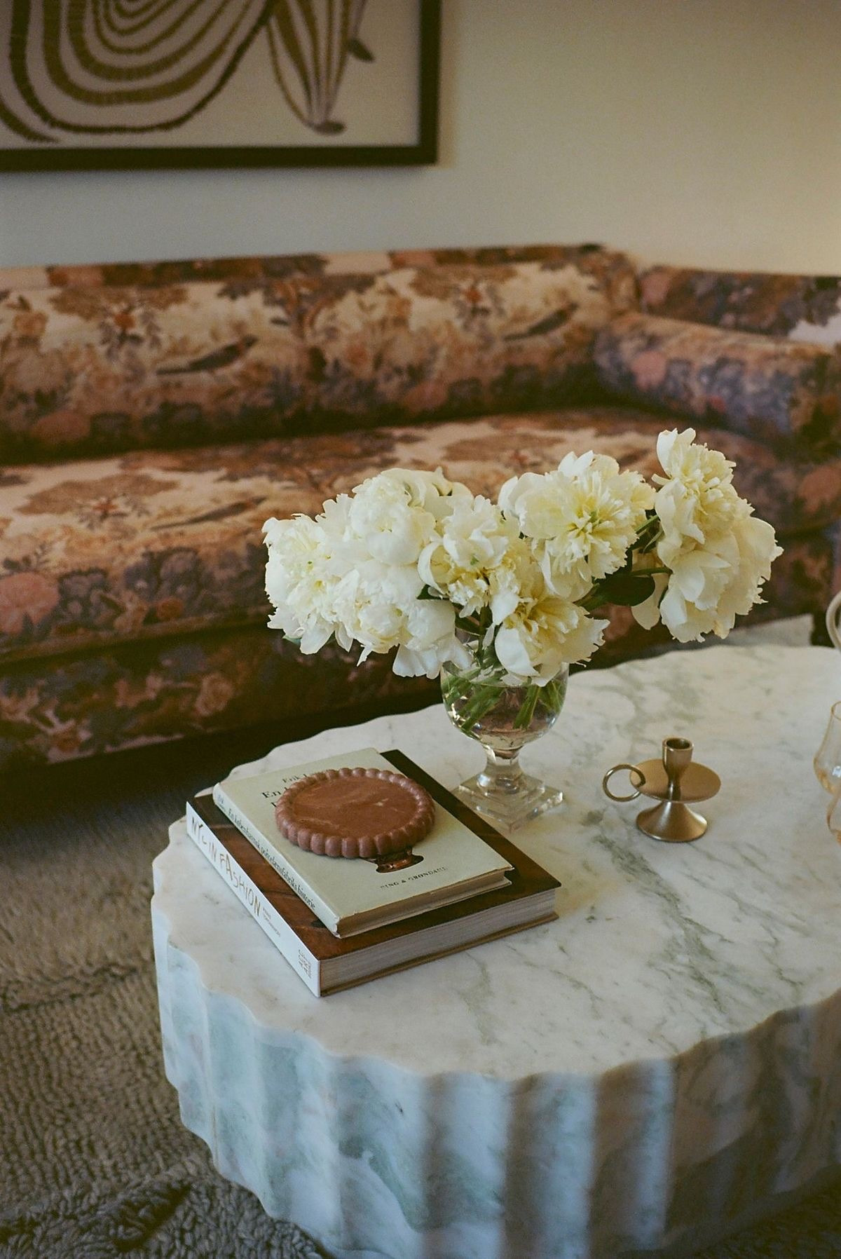 Marble is THAT material 🤍✨
Timeless, high end, and never going out of style… this is the kind of piece you invest in once and love forever

Swap in a solid marble coffee or dining table and suddenly your whole home feels like a designer space straight out of Architectural Digest 😍
It’s the easiest way to get that celeb, luxury look without redoing everything

This is not just a table… it’s the statement your home has been missing 💫

#LuxuryLiving #MarbleHome #HomeGlowUp #DesignerStyle

#LTKHome #LTKOver40 #LTKMothersDay