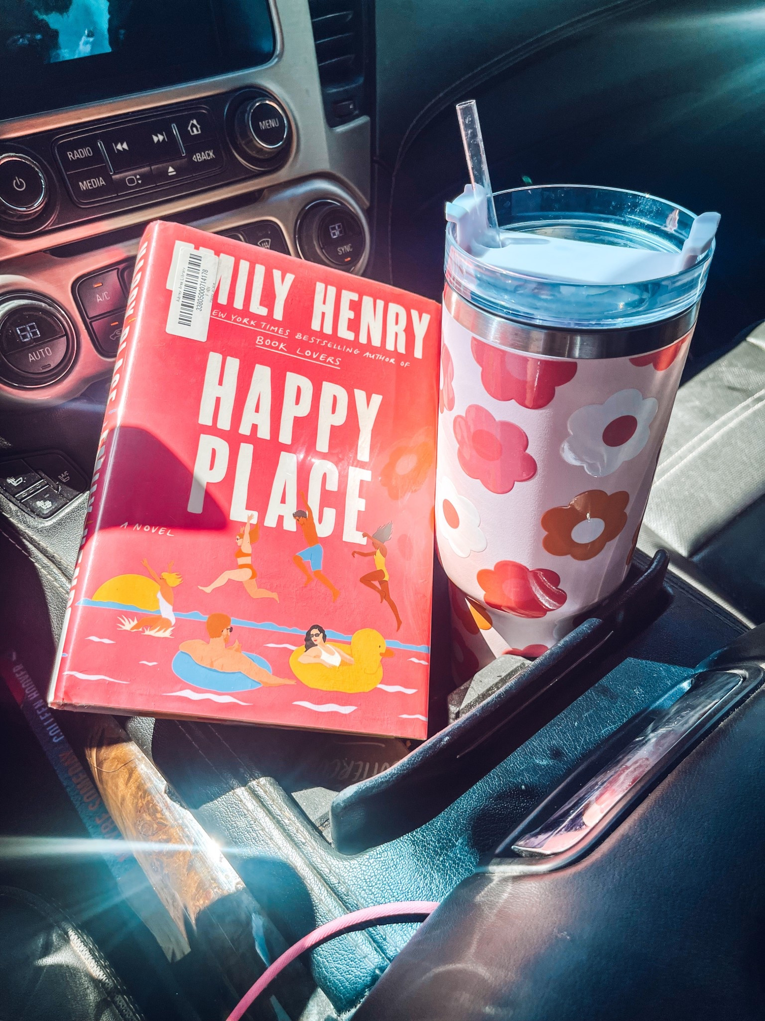 My Current Read! 💕

I always keep a book in the car to read during my (long) wait in the school pick-up line! Just started this one!

#LTKFindsUnder50 #LTKTravel