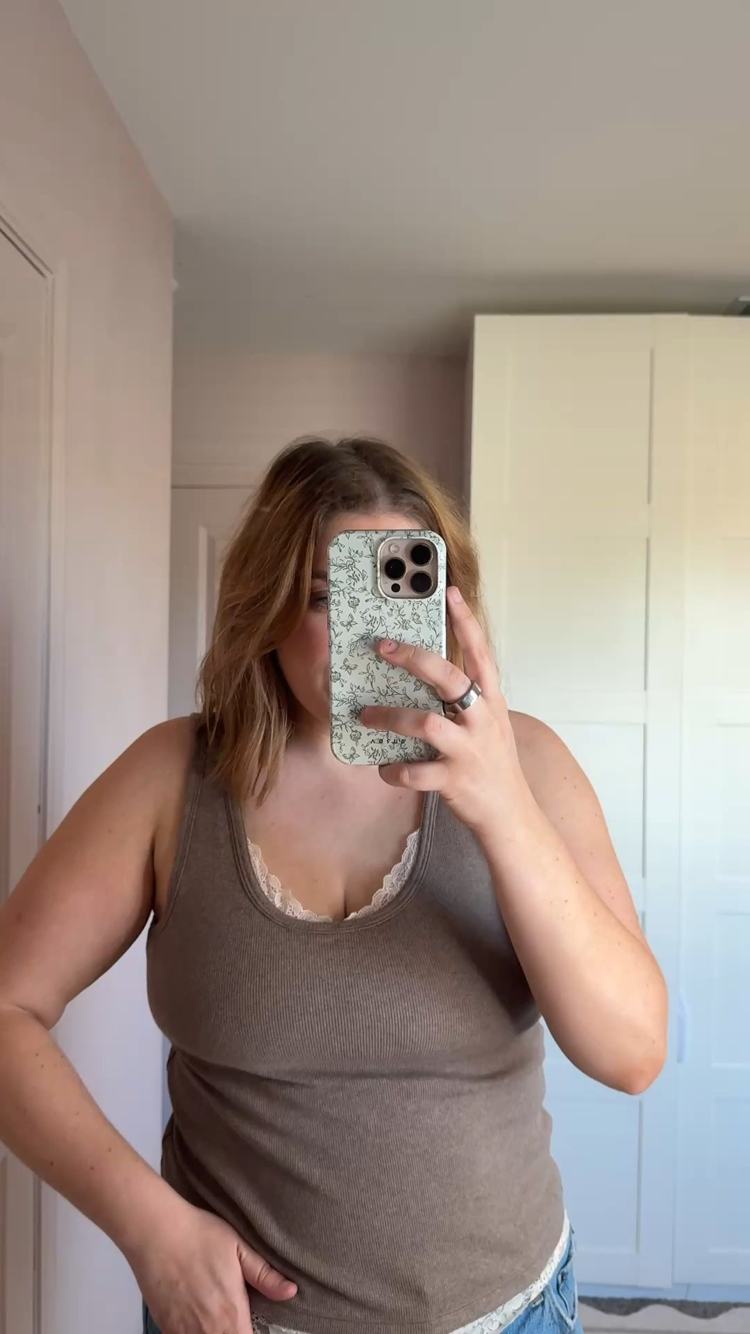 New bra free Abercrombie tank wearing xl but could probably size down. Wearing 33 in shorts.

#LTKMidsize #LTKootd