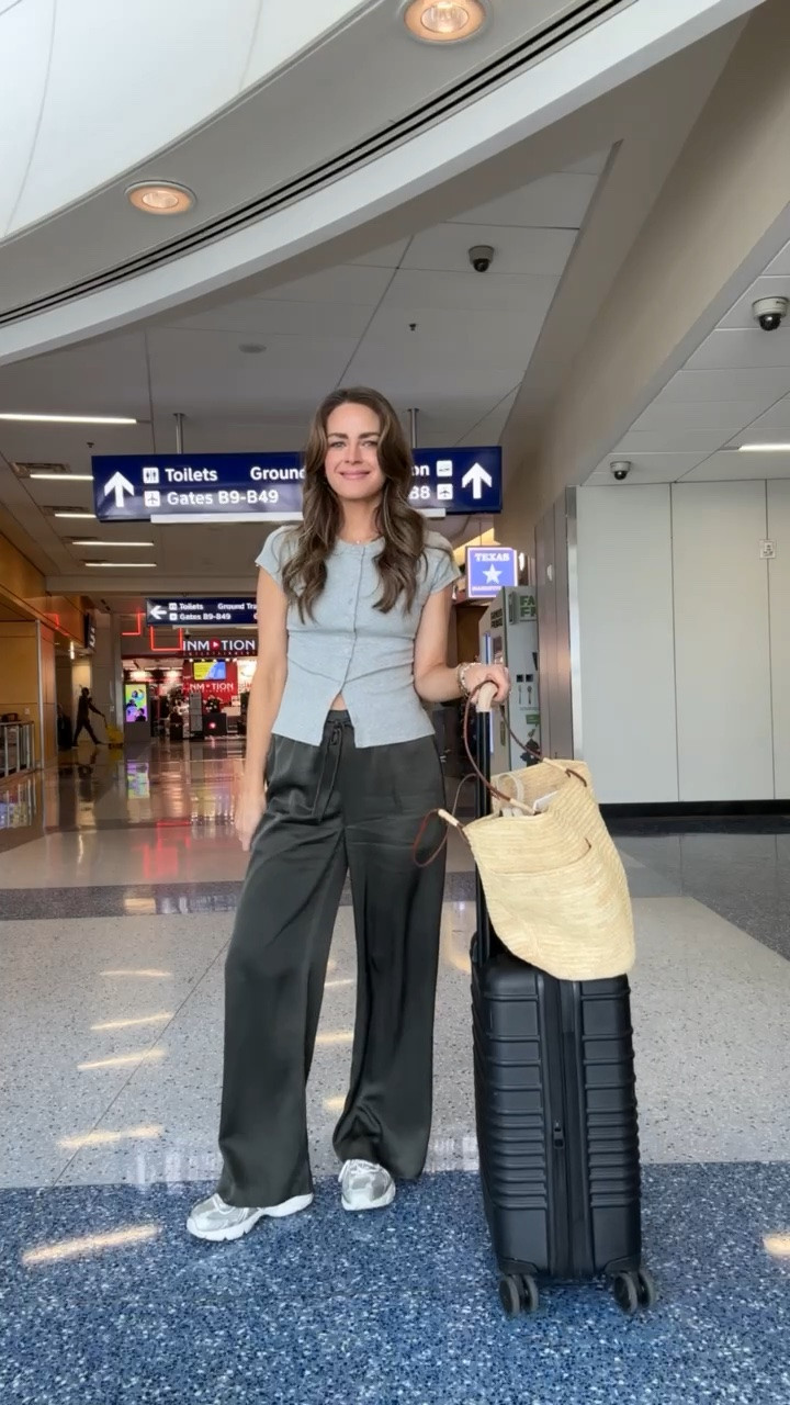 OOTD - travel day ✈️ 
(Small in top & pants) 

*Tote Bag is old Sezane but linked similar*

#LTKootd #LTKTravel