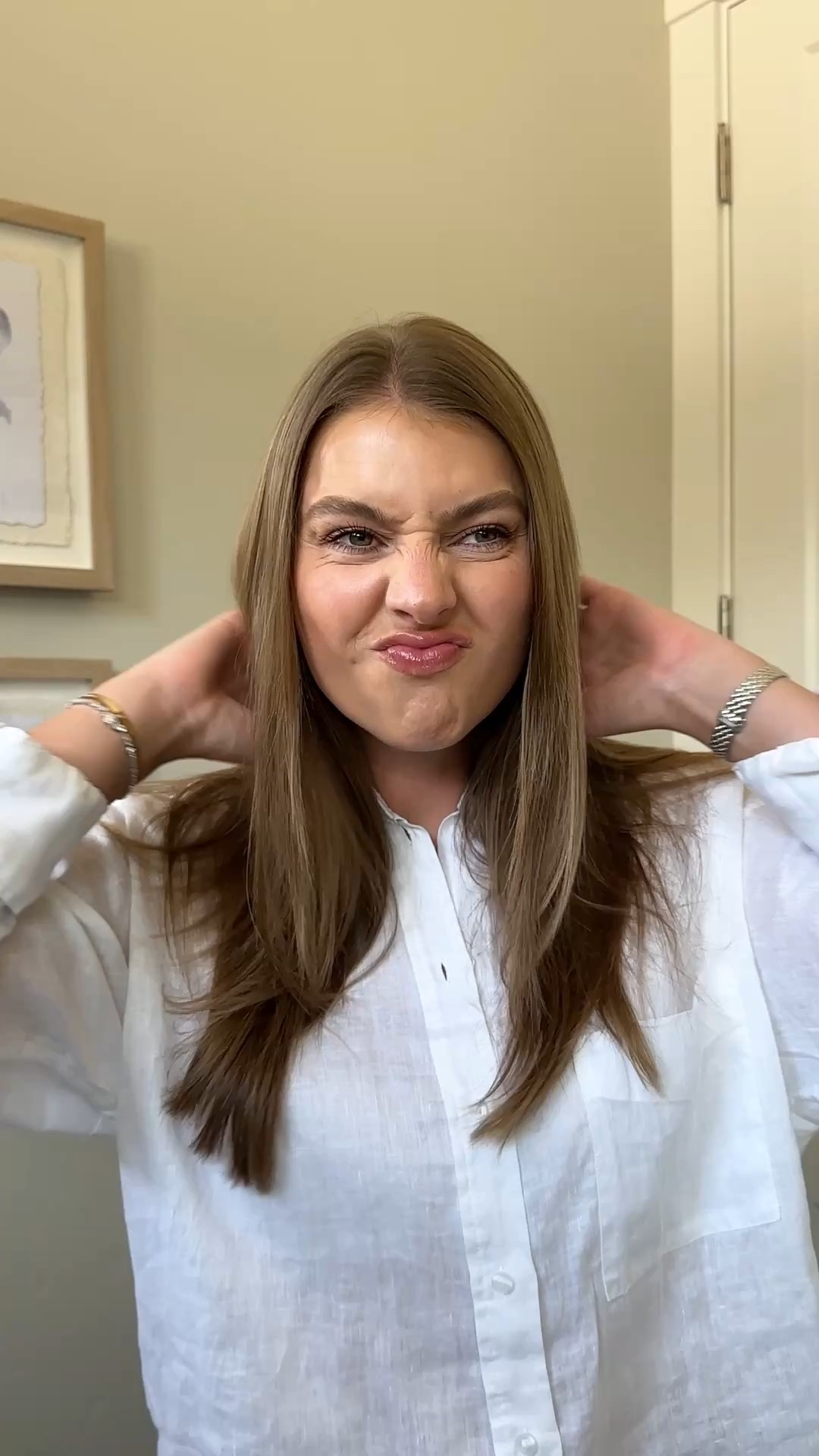  wish I could wake up with my hair like this, but sadly it’s stick straight. Fortunately, I can use the @bombayhair 3-in-1 thermal brush for my favorite bouncy blowout look! Takes only a few minutes and I love the end result. 

#LTKSaleAlert #LTKBeauty