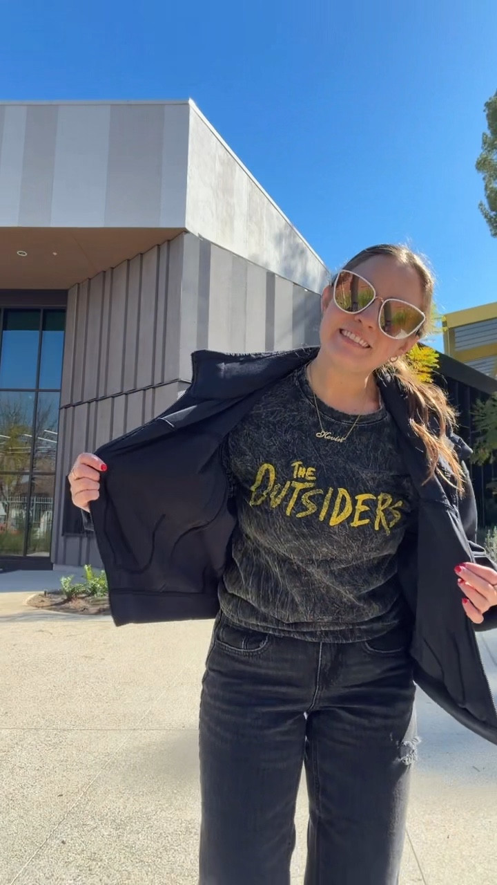 Repping a solid literature favorite/Broadway show today 

#LTKdayinmylife #LTKgrwm #LTKootd