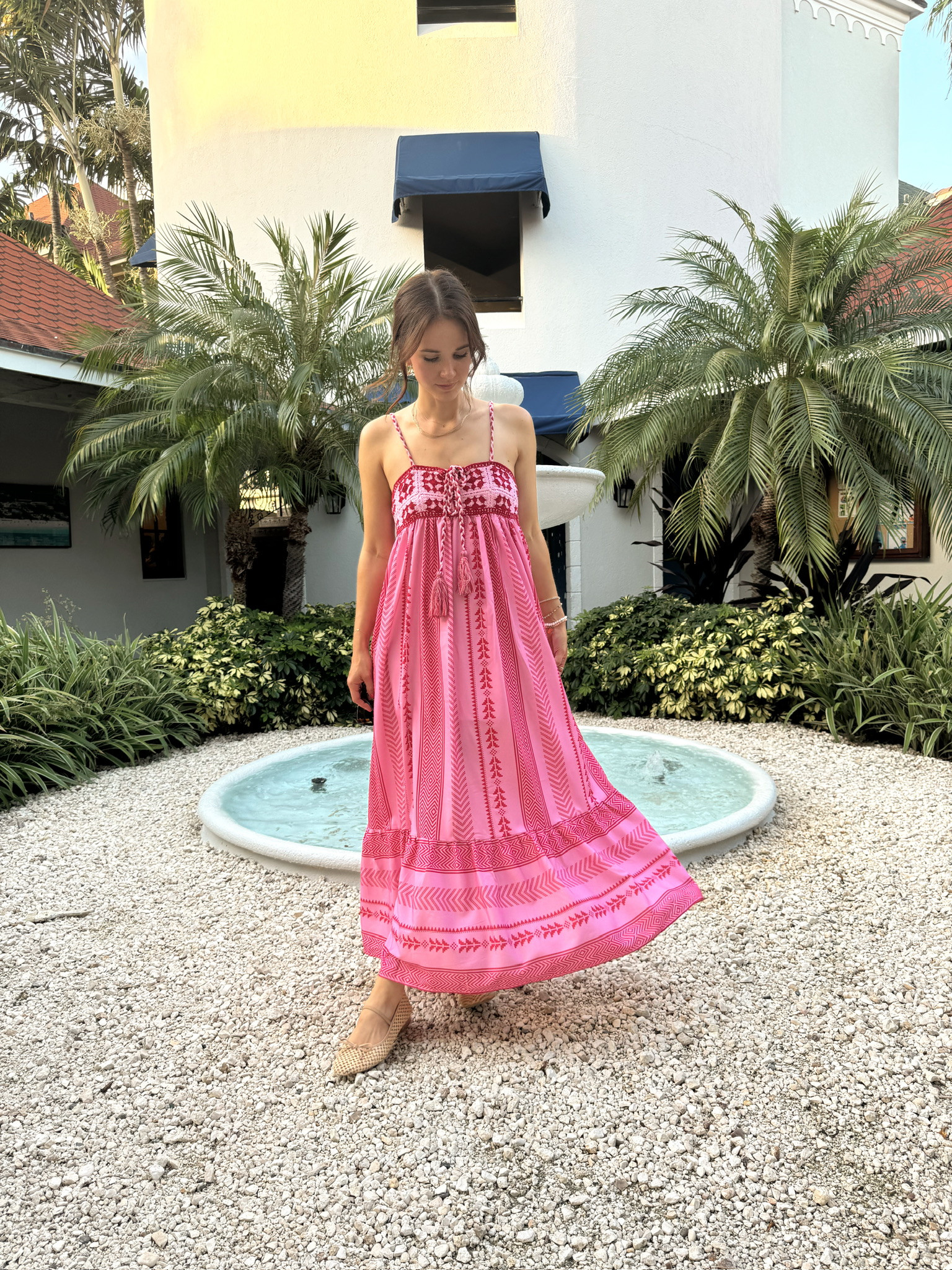 love this dress for a tropical vacay!

wearing a size small!

beach dress, boho style, sundress, summer fashion, boho dress, summer dress, flats, mesh flats, hallie ragan

#LTKgrwm #LTKootd #LTKTravel