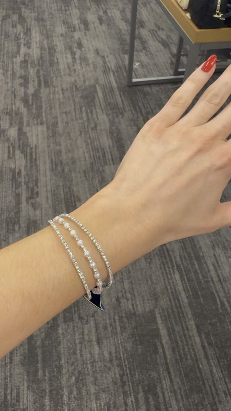 Found this pretty pearl and cubic zirconia cuff bracelet today! It’s under $15 and elevates any outfit instantly 🩷

#LTKStyleTip #LTKFindsUnder50 #LTKWedding