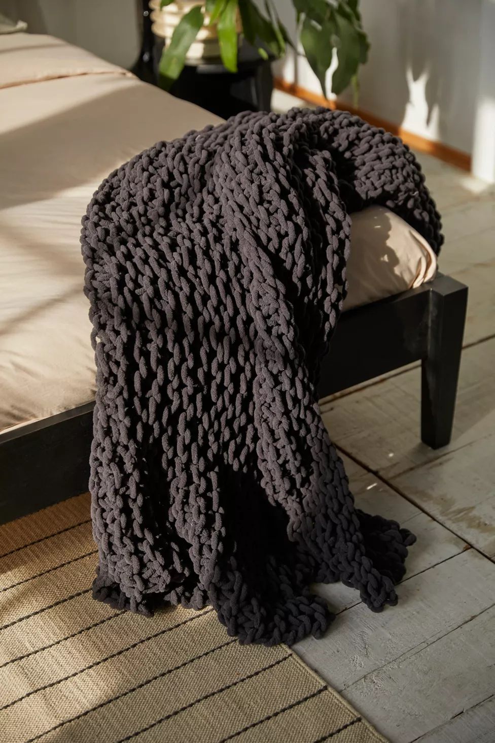 Chunky Knit Chenille Throw Blanket | Urban Outfitters (US and RoW)