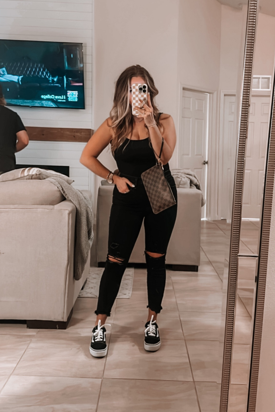 Casual Night Out Outfit 

OOTN | amazon bodysuit | casual | women’s fashion | vans | fall outfit | Abercrombie jeans | black jeans | autumn fashion | LTK sale 




#LTKSale #LTKfindsunder50 #LTKstyletip