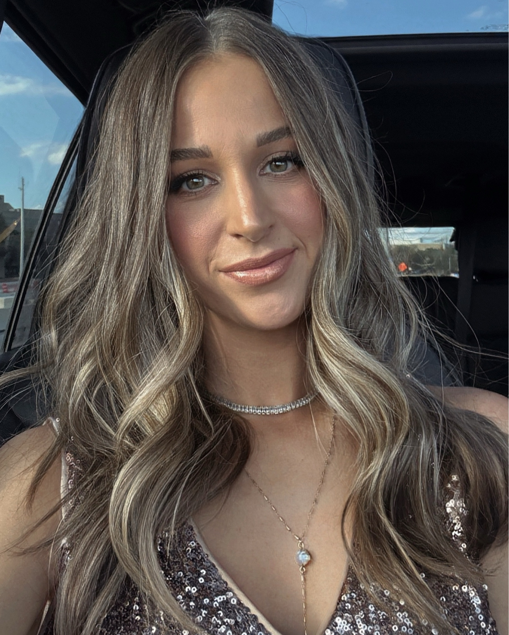 Makeup details!! Glam makeup, golden bronzy makeup look 

#LTKTall #LTKBeauty #LTKFindsUnder100