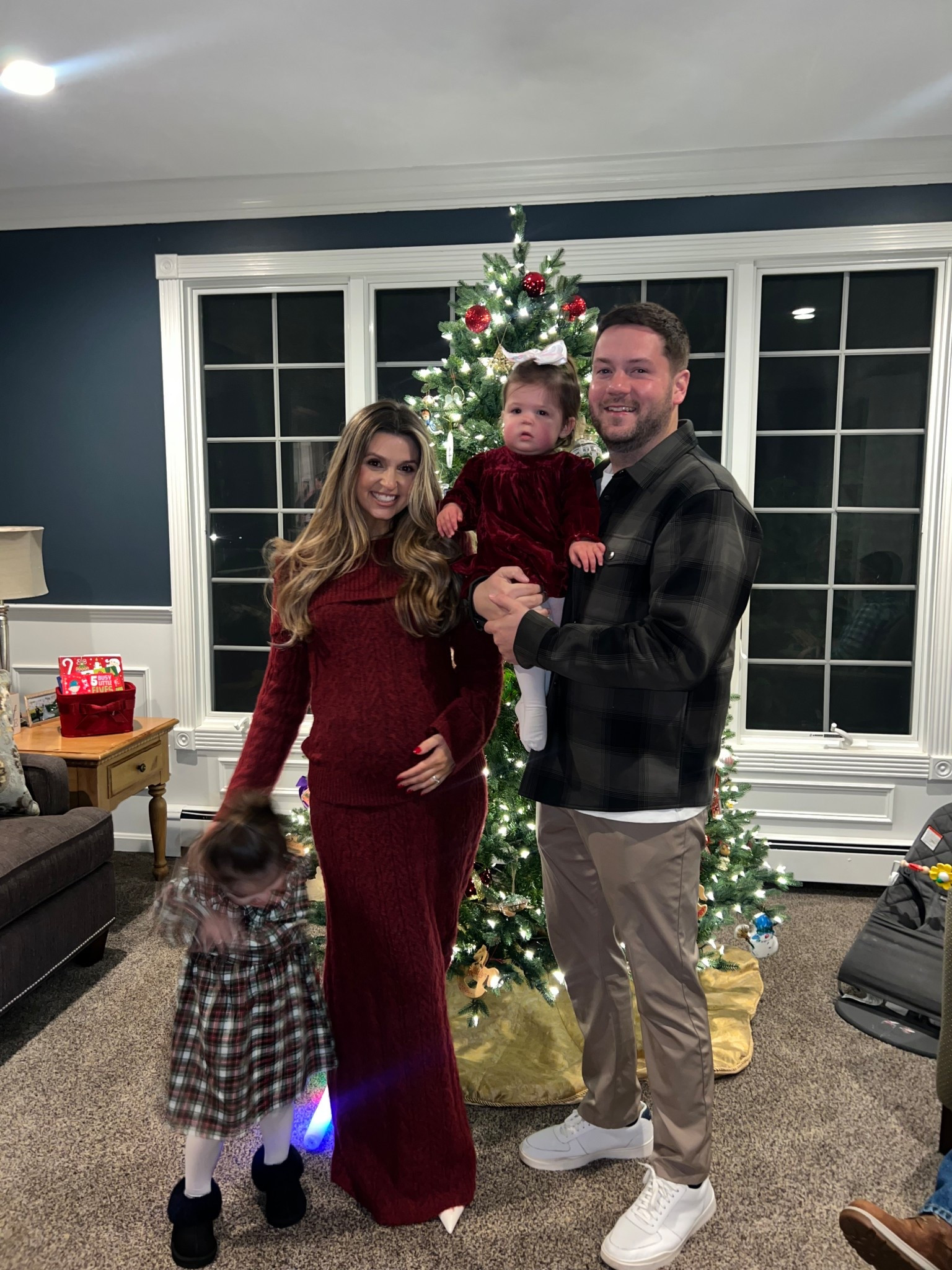 Winter sweater set ❤️ 
Flattering with or without a bump! Wearing a small top and medium bottom 
Off shoulder sweater
Knit skirt 
Winter bump outfit 