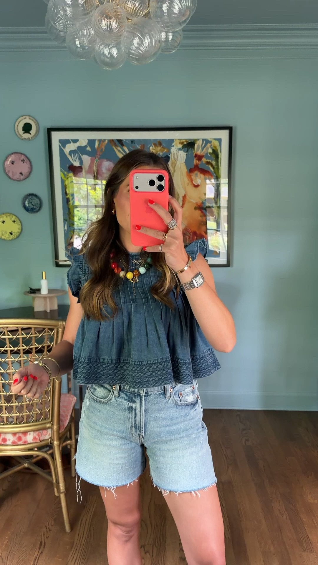 Wearing an xsmall top & 25 in shorts