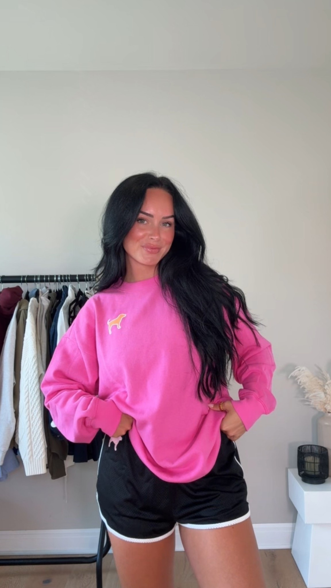 PINK Friday Sale!!!! 🩷

✨ Limited-Edition PINK Friday capsule collection

My Sizing 5’7, 145lbs, 32dd
I’m wearing a size medium’s   

 #PINKPartner @vspink

