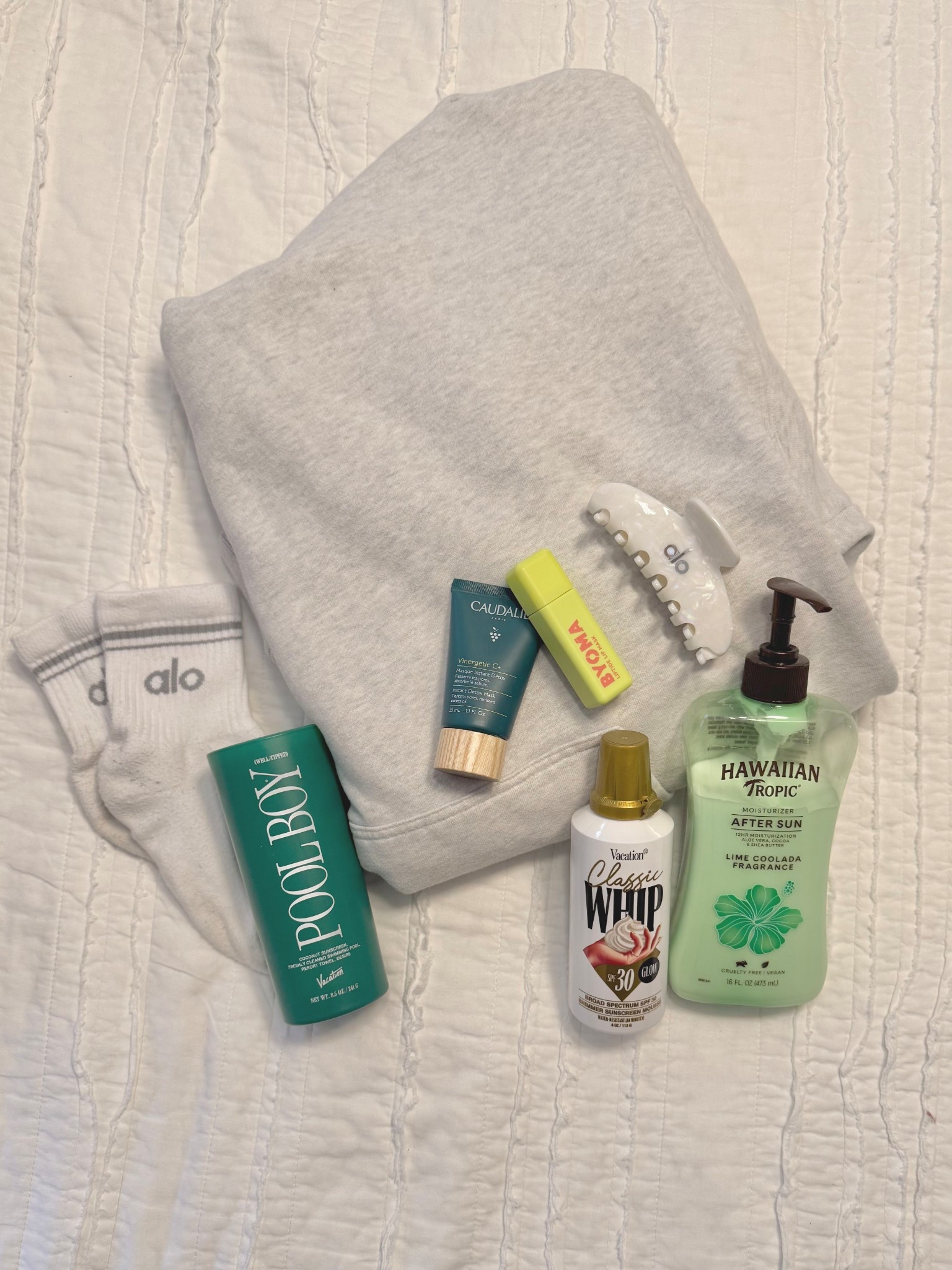 my april and most recent favorite products/clothes!

#favorites #products #aritzia
#summerproducts #summer


#LTKSaleAlert #LTKSeasonal #LTKFindsUnder100