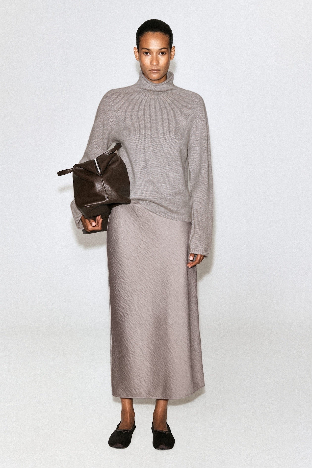 CASHMERE MOCK-NECK SWEATER

#LTKSeasonal #LTKootd #LTKWorkwear