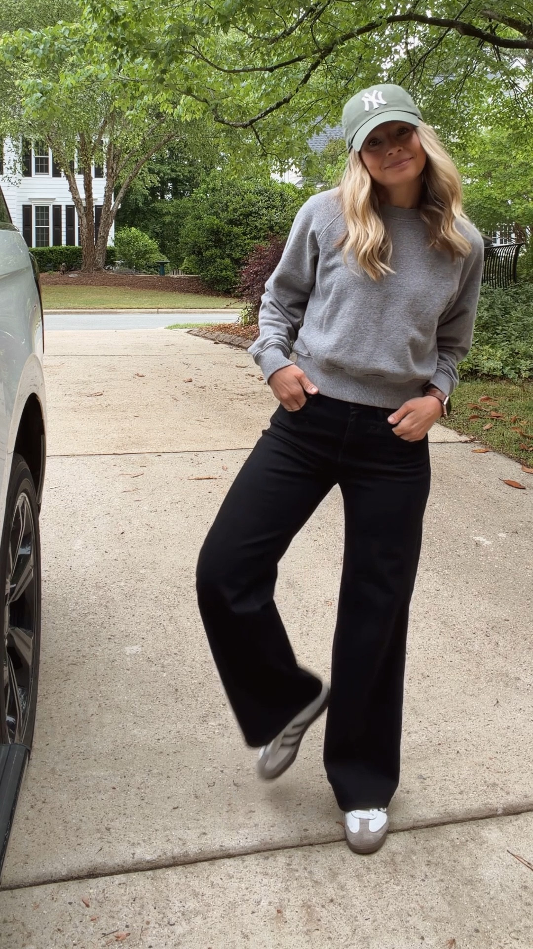 Soccer mom outfit of the day

#LTKmomlife #LTKOver40 #LTKootd