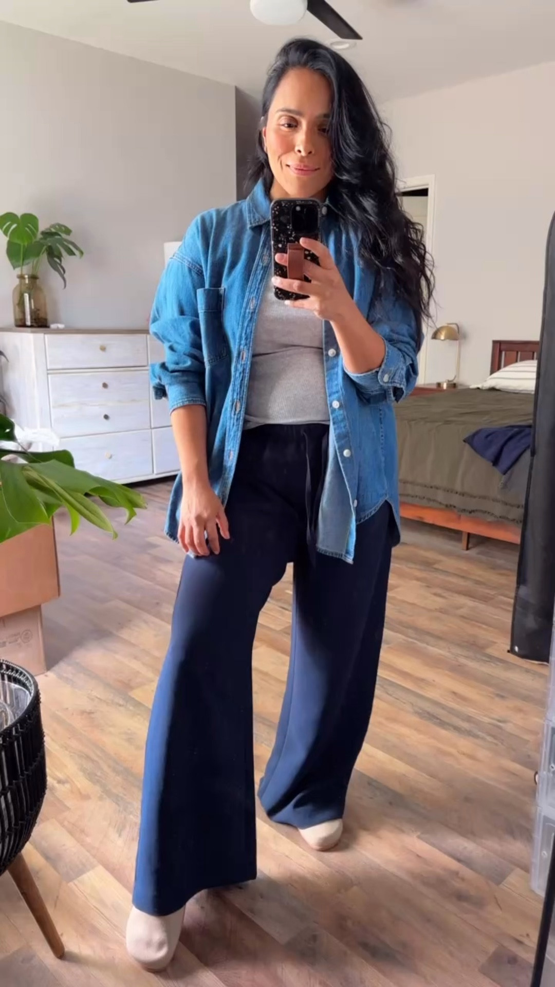 @Aritzia private sale is live for existing customers! Their public sale will start later this month. 
Linking some of my favorites :)














Sale 
Summer sales
Aritzia sale 
Midsize style
Capsule wardrobe 
Capsule items
Workwear
Vacation style
Summer outfit 
Denim shirt 
Viral pants

#LTKTravel #LTKWorkwear #LTKSaleAlert