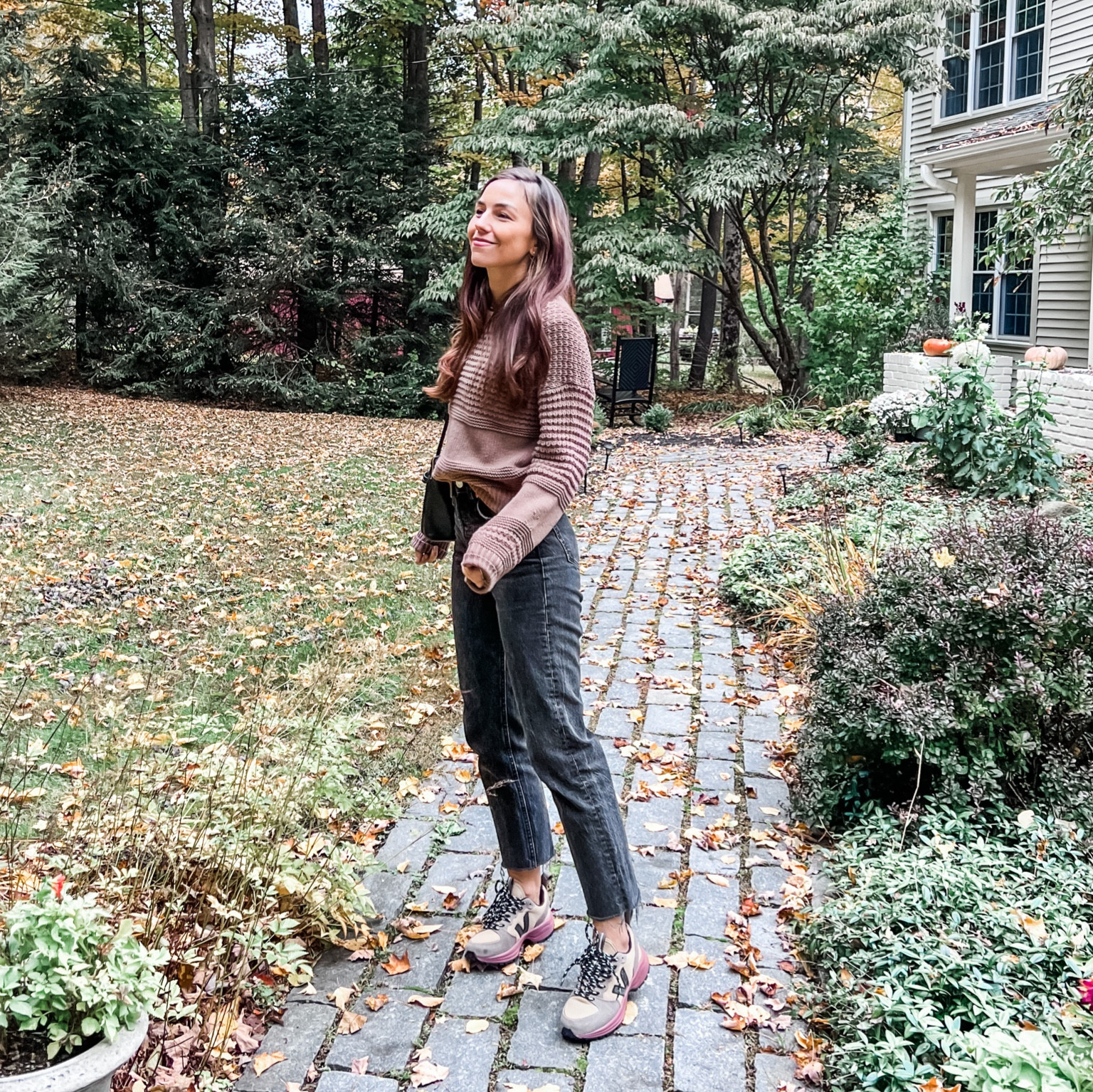 Fall comfy outfit! #target #hikingsneaker #blackjeans

#LTKSeasonal