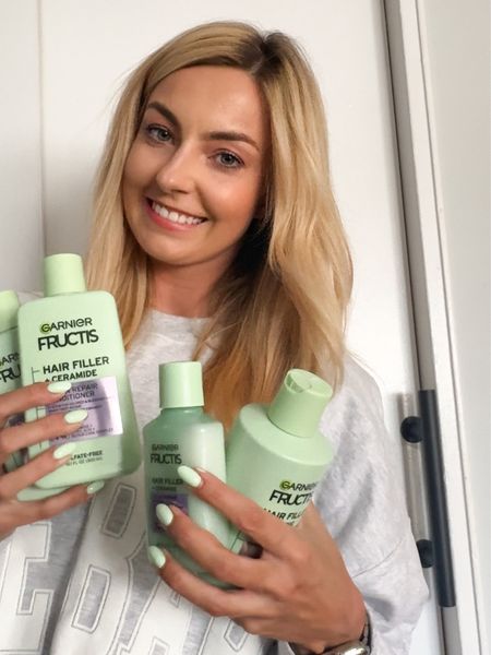 Trying the Garnier Fructis Hair Filler line + Bonding Inner Fiber Repair Treatment, which reverse up to 1 year of visible damage in one use!

Beauty products • hair products • blonde hair 