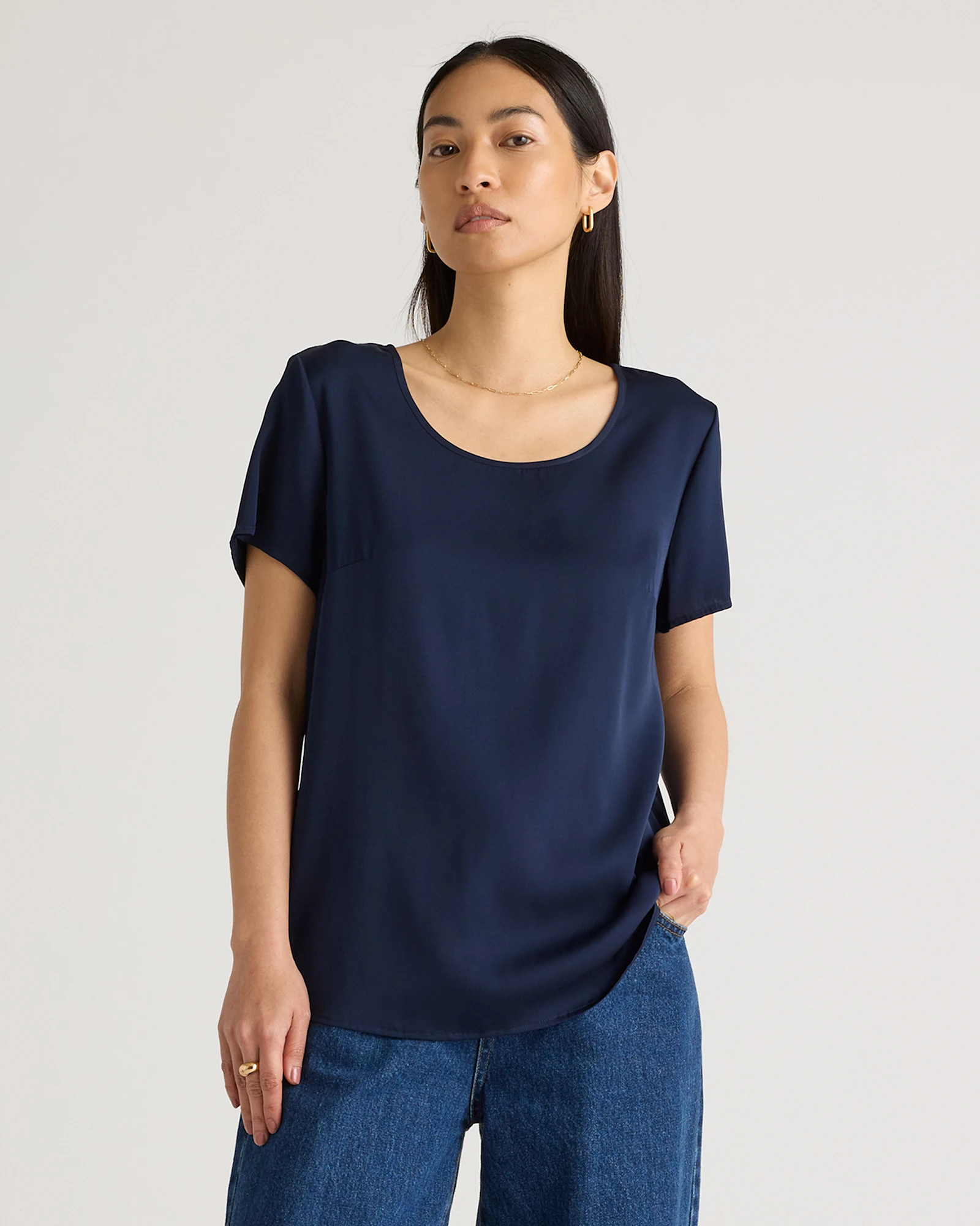 Quince | Women's 100% Washable Silk Stretch T-Shirt in Black, Size XS | Quince