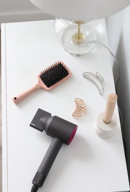 Love my Dyson blow dryer! And these adorable metal hair clips! 

Skincare
Haircare
Beaty
Sunscreen
Hair clip
Lip mask

#LTKFindsUnder50 #LTKBeauty #LTKStyleTip