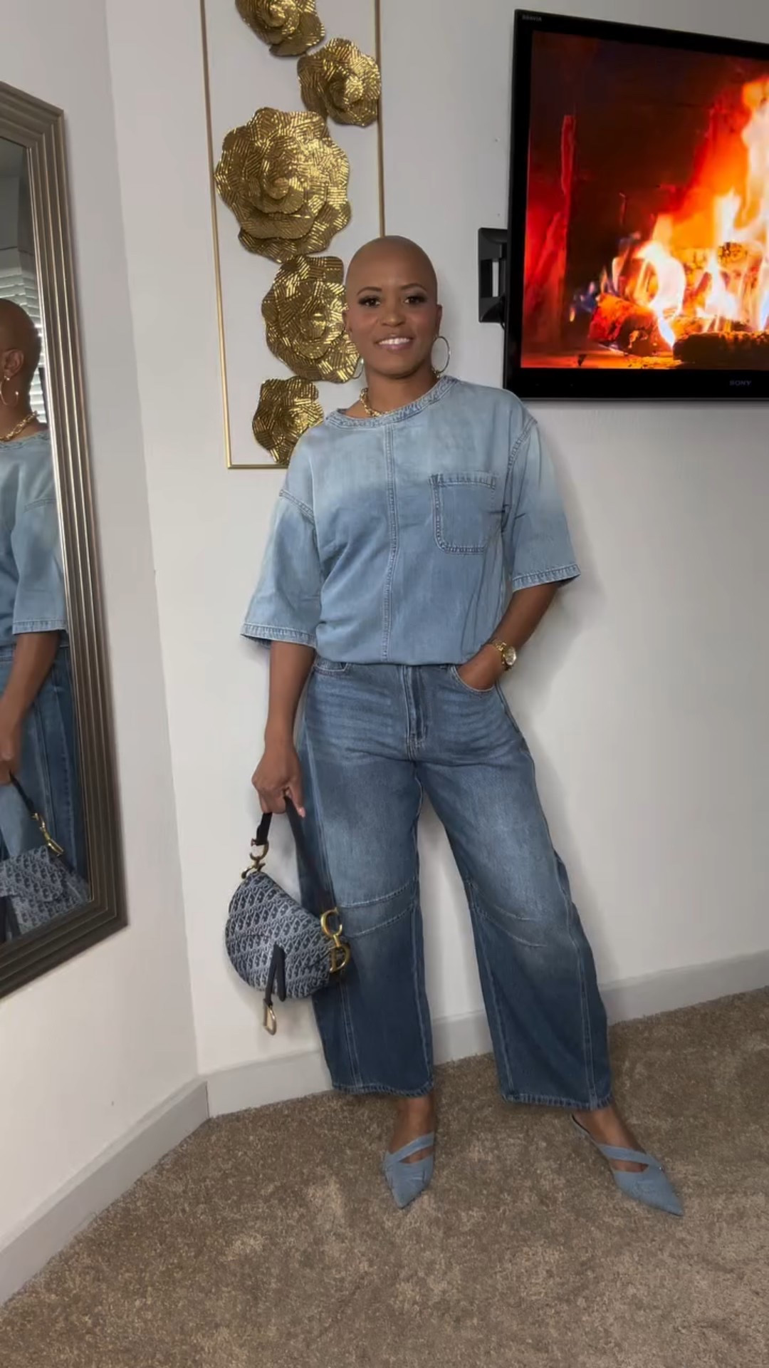 Barrel jeans for the win!!!
#affordablefashion #fashionover40 #baldgirlfashion #ootdreels #outfitinspiration #denimondenim