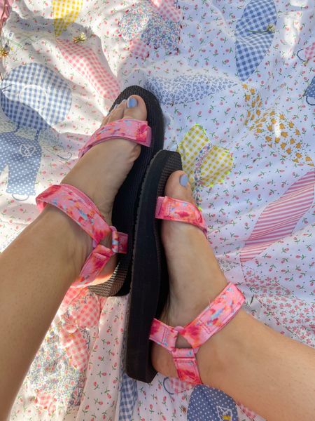 The most comfy & affordable summer sandals! 🌸🌺

#LTKsalealert #LTKFind #LTKSeasonal