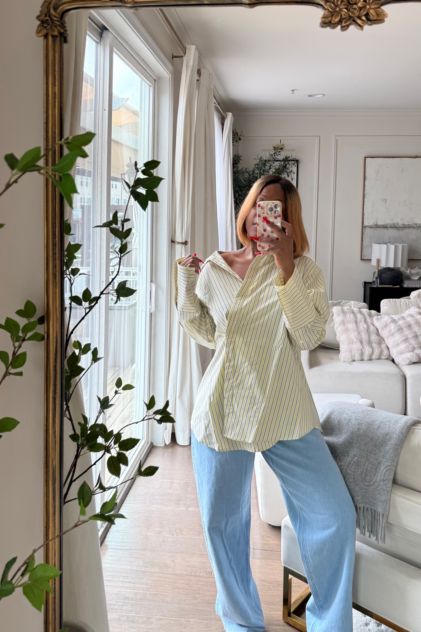 This is such a fun top. I love the fun take on a traditional buttoned up shirt . 

#LTKootd #LTKSeasonal #LTKMidsize