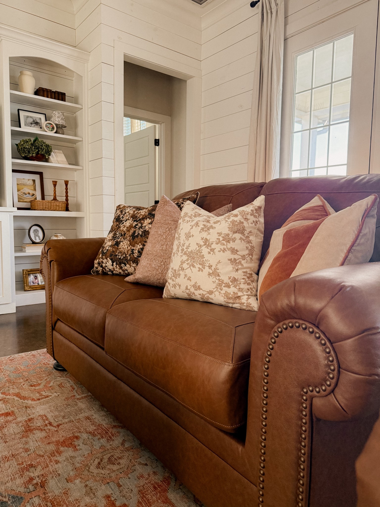 traditional vintage living room 


#LTKdayinmylife #LTKHome #LTKSaleAlert