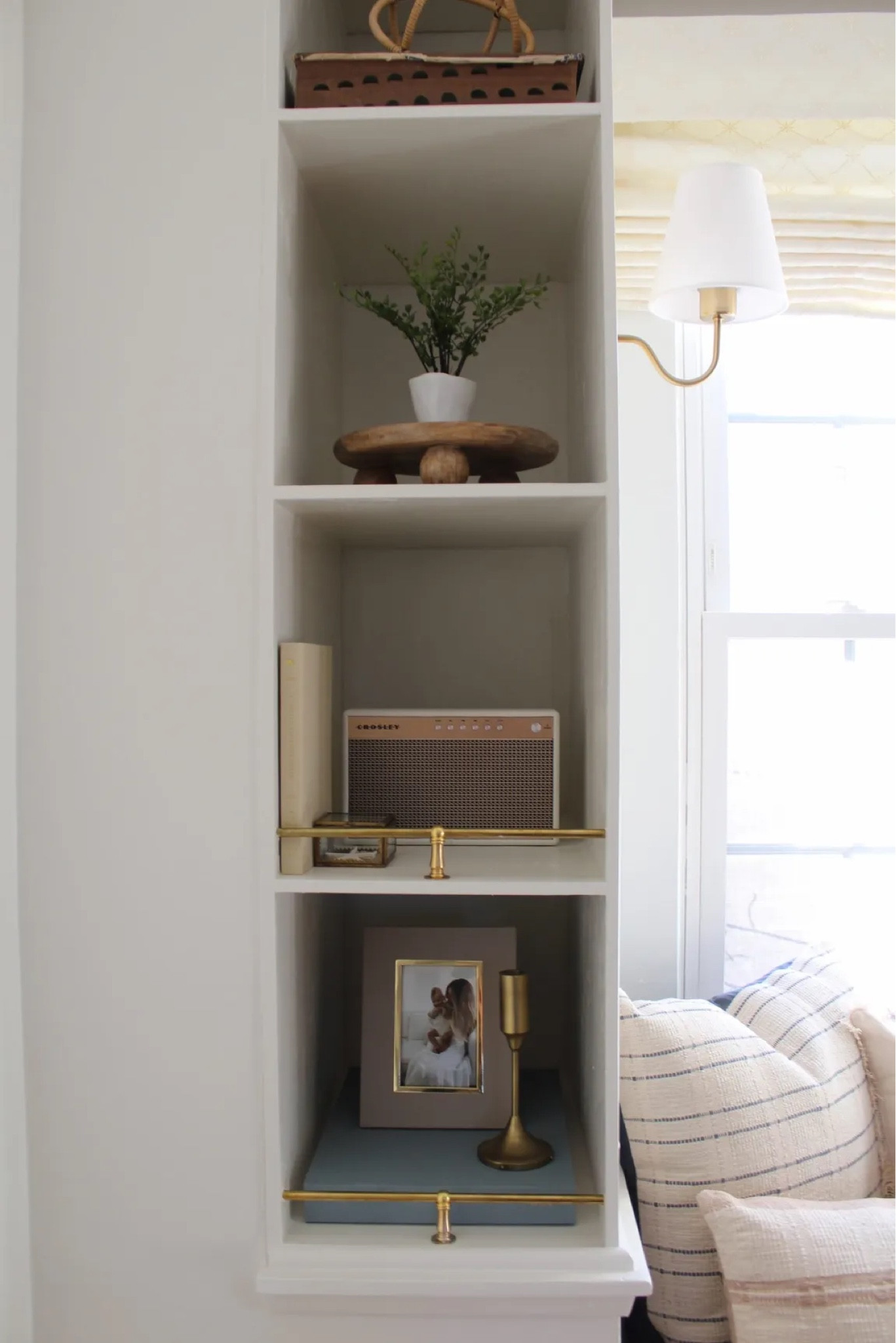 Neutral shelf decor 

#LTKhome #LTKfindsunder50 #LTKsalealert