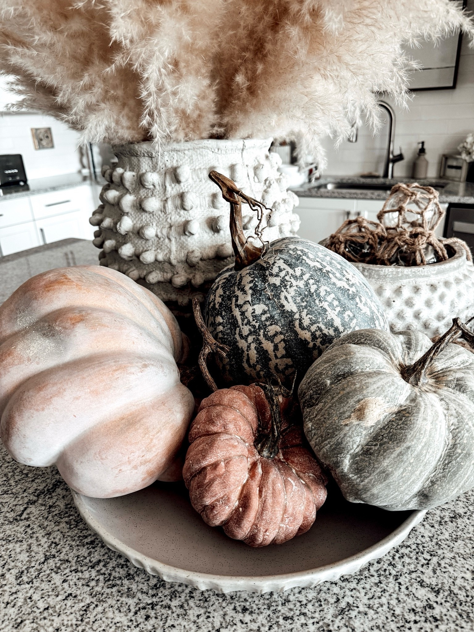 Apartment Therapy: Fall Decor Ideas

Scroll to shop

#LTKSeasonal #LTKHome #LTKBeauty