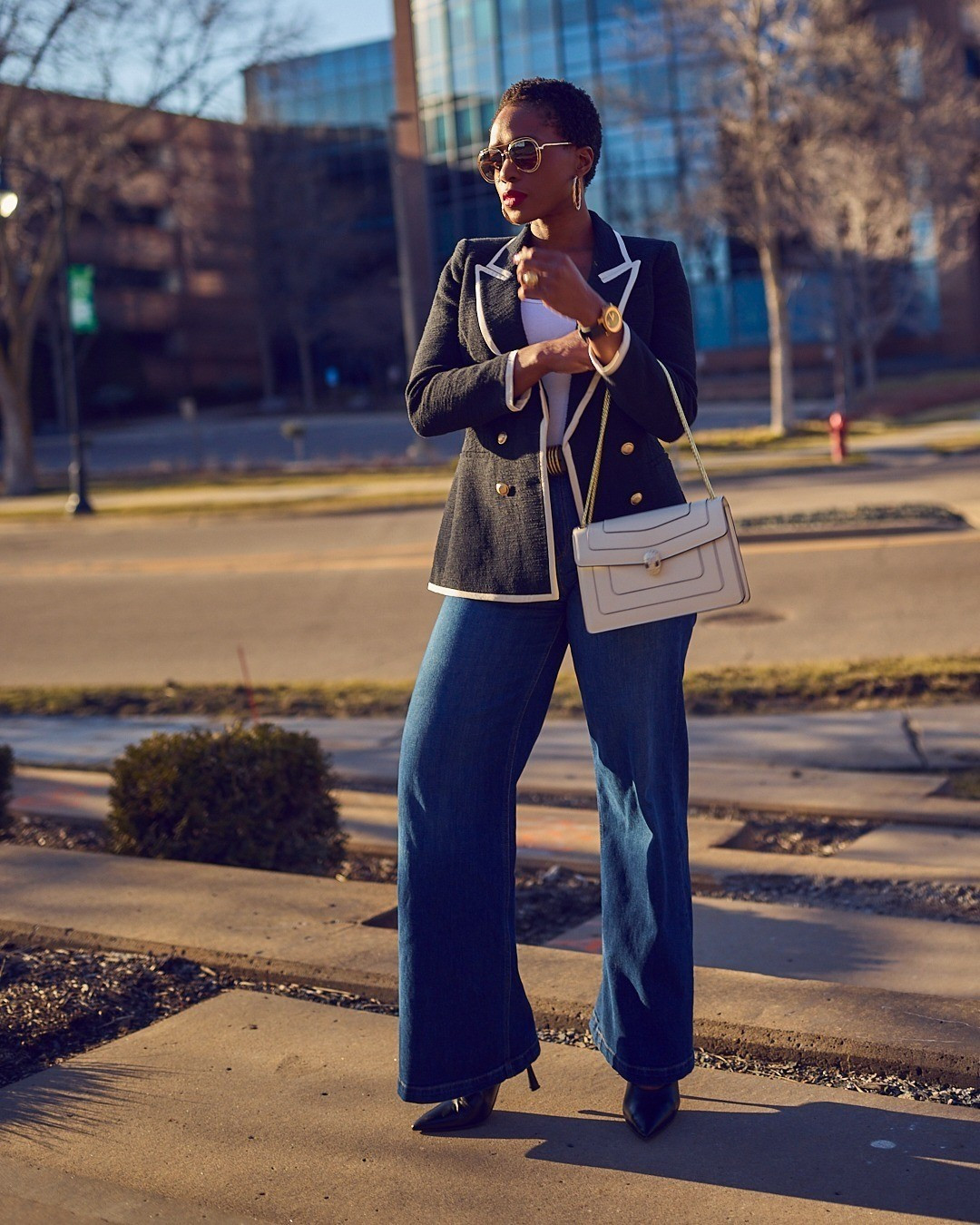 Jeans and a blazer is always a go! Paired wide leg jeans with a tipped novelty blazer and pumps for a casual yet preppy look, perfect for both work and off-hours!

#LTKover40 #LTKmidsize #LTKworkwear