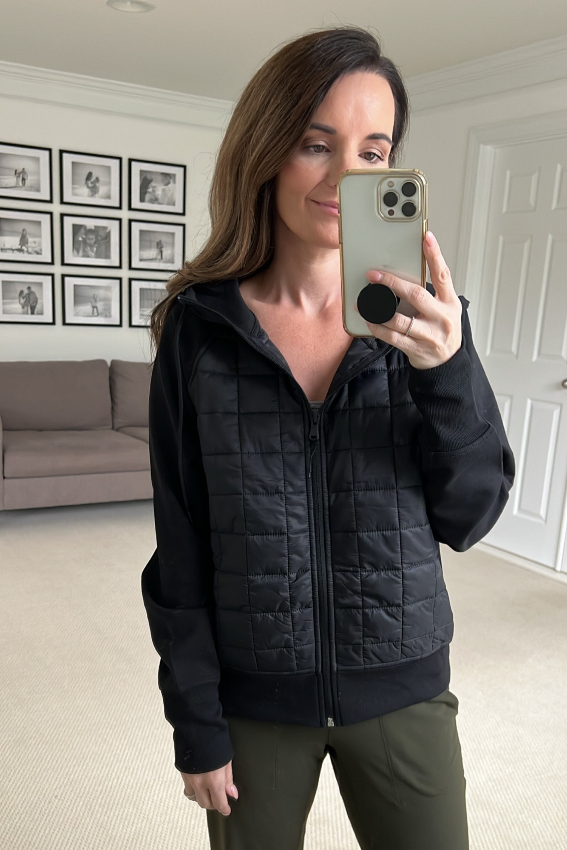 Old Navy 
wearing size s
Quilted jacket / workout wear / athletic wear / fall 
Sale 30% OFF

#LTKfindsunder50 #LTKsalealert