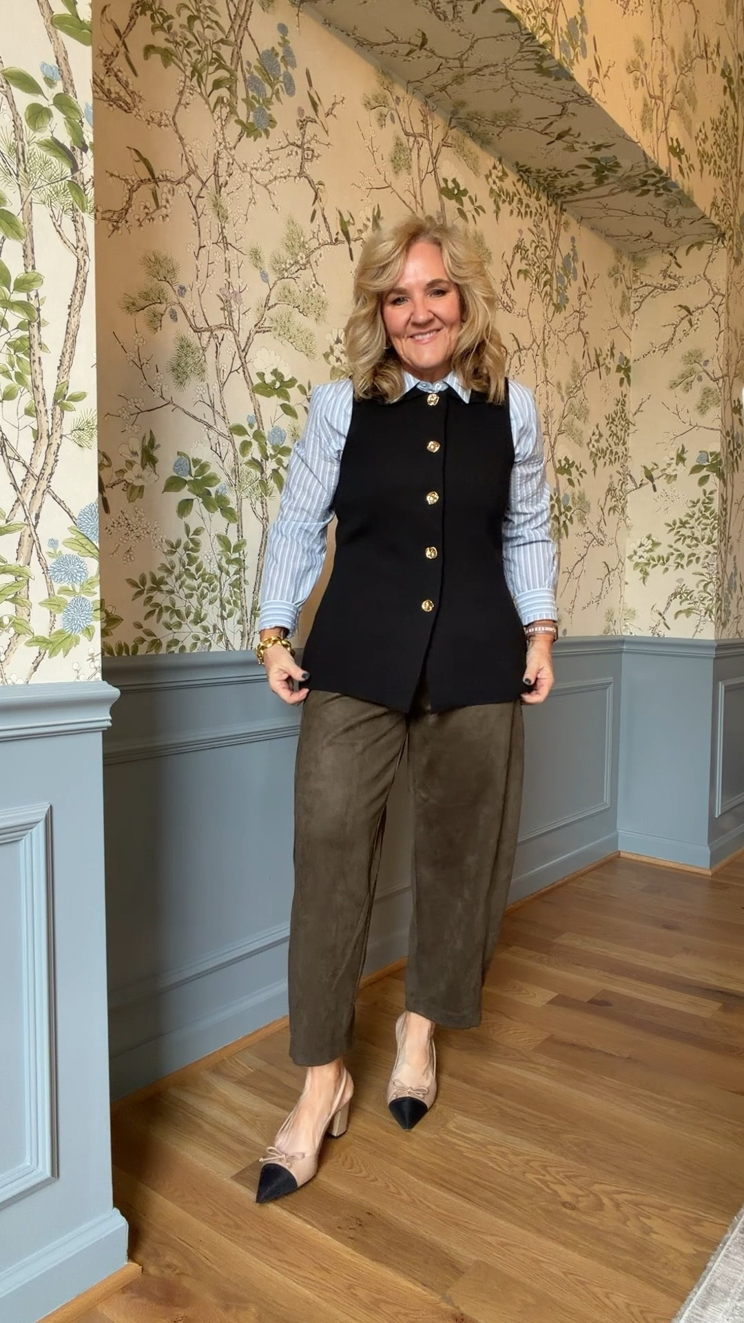 Modern work outfit all size medium 
Slingbacks I sized up for some extra room in the toes. I’m found a few places they are in stock 


#LTKOver40 #LTKFindsUnder50 #LTKWorkwear