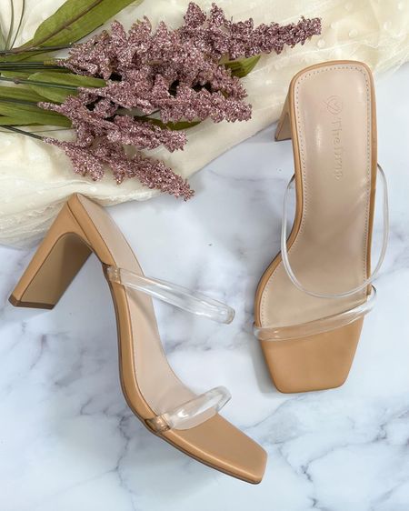 The drop Avery sandals on are on deal!! They are such a great option for wedding/shower/event season!
Fit TTS, but size up if you’re between sizes.

Amazon the drop | Amazon shoes | Amazon sandals | Amazon deals | neutral sandals


#LTKShoeCrush #LTKFindsUnder50 #LTKSaleAlert
