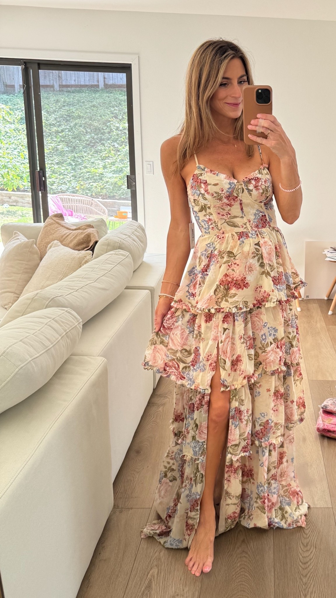 My dress for Family photos tonight is on sale at Nordstrom for 25% off making it $80! Linked a few similar options as well ☺️

#LTKFamily #LTKStyleTip #LTKSeasonal