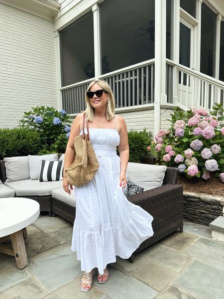 The prettiest linen and gauze white dress from @jcrew! I wear white as much as possible in the summer months, and this new addition to my wardrobe is just a dream. Adding in some strappy sandals and unique earrings complete the looks! #ad #injcrew
