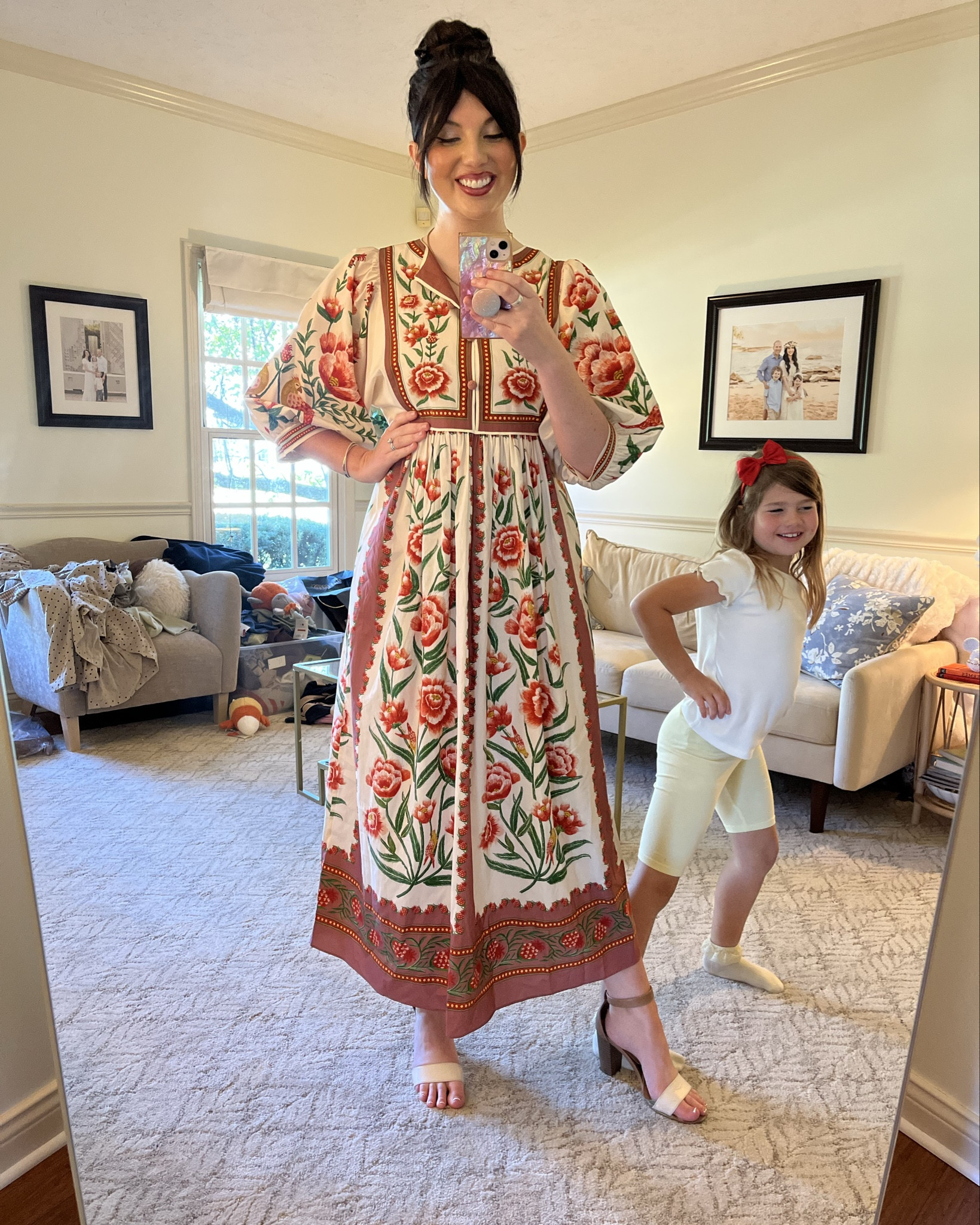 Piper: “I’m going to hide and then we’ll see if anyone can spot me in the photo!”
*Takes photo and Piper looks at it*
Piper: “DANG IT!”



#LTKStyleTip #LTKSeasonal