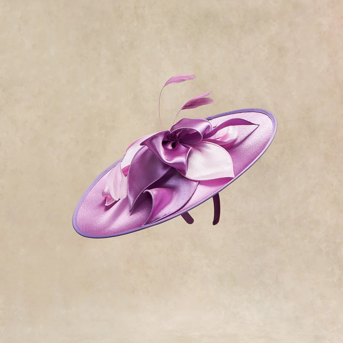 Shop Fascinator Hat - Wide Brim Floral Fascinator | BABEYOND | BABEYOND