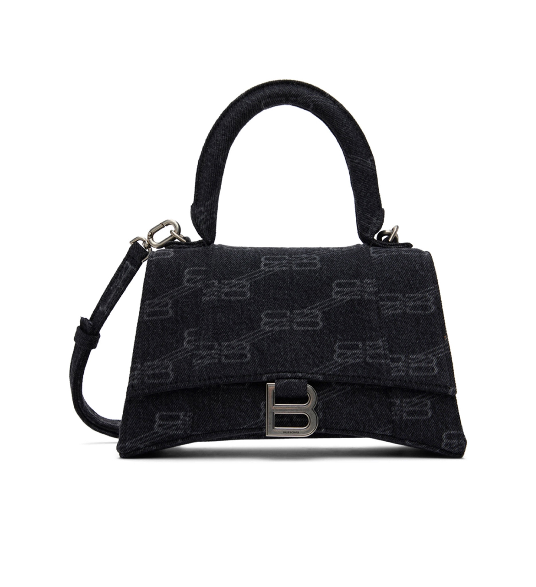 balenciaga monogram bag on sale for 15% off 🫶

#LTKitbag #LTKsalealert #LTKSeasonal