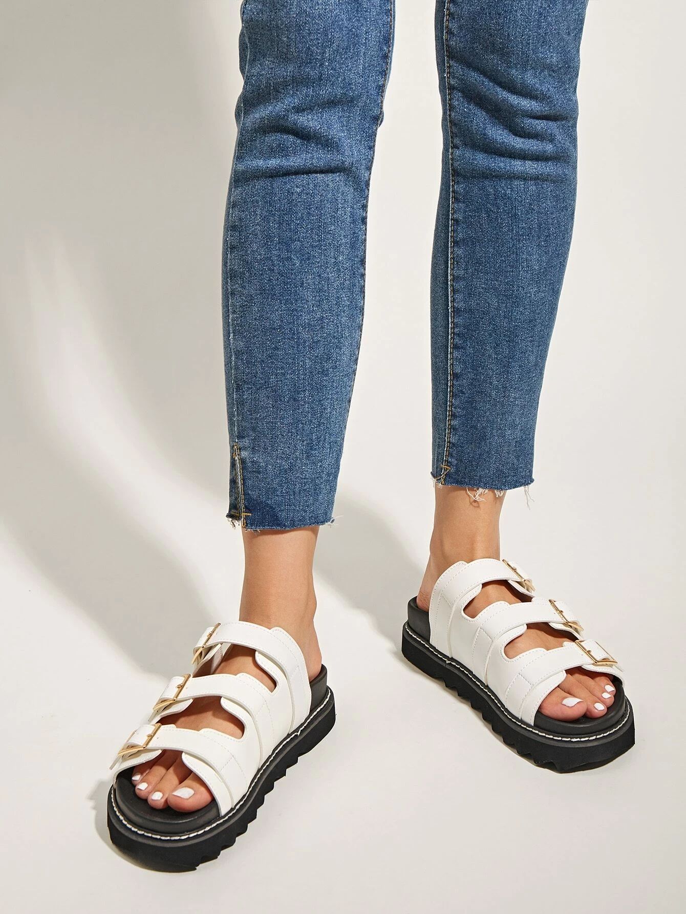 Buckle Decor Non-slip Slide Sandals | SHEIN