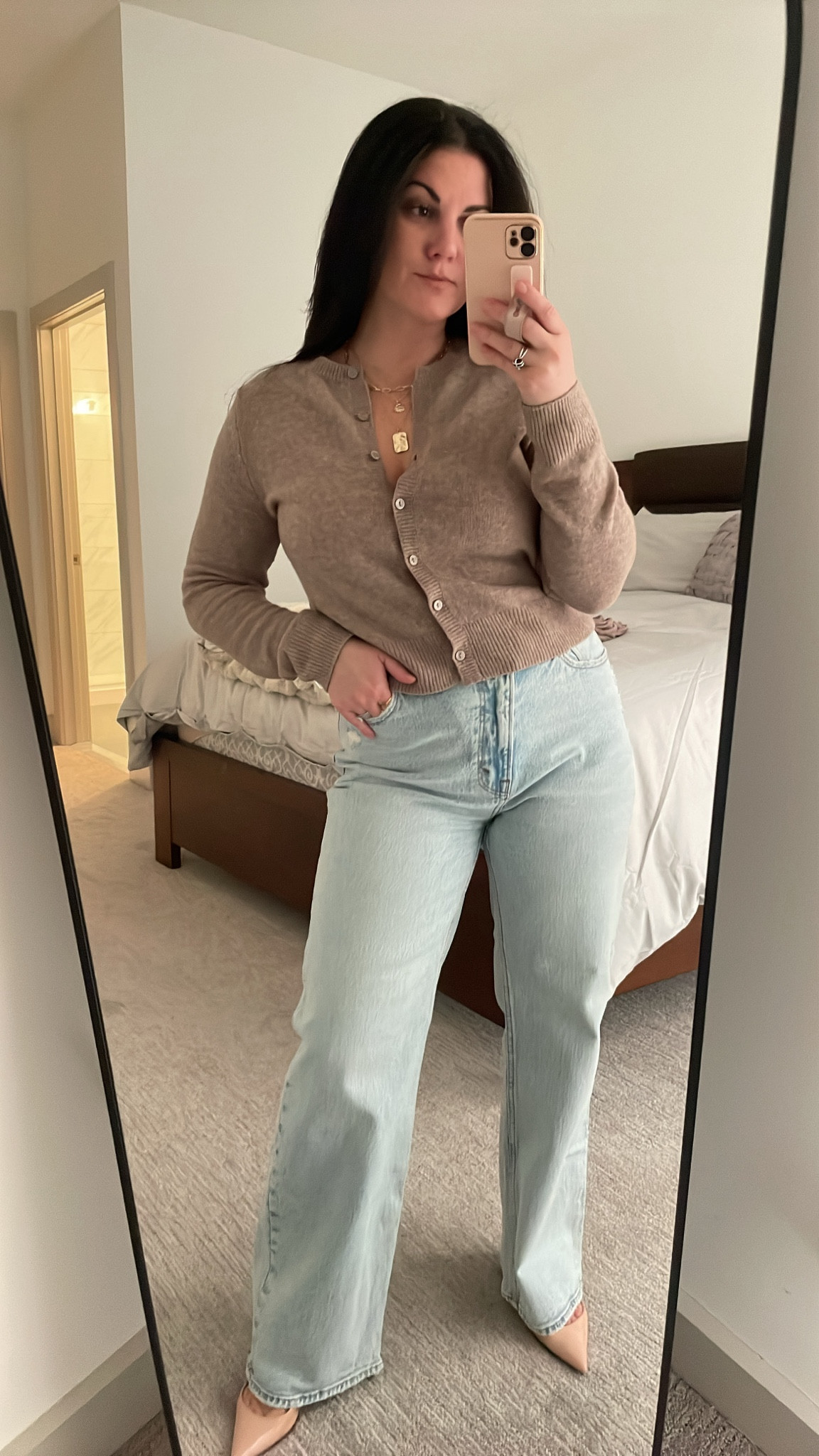 I have been wearing this cardigan non stop. I’ve worn it just as is or layered with a tank or a long sleeve fitted shirt underneath. 

#LTKfindsunder100 #LTKstyletip #LTKSeasonal