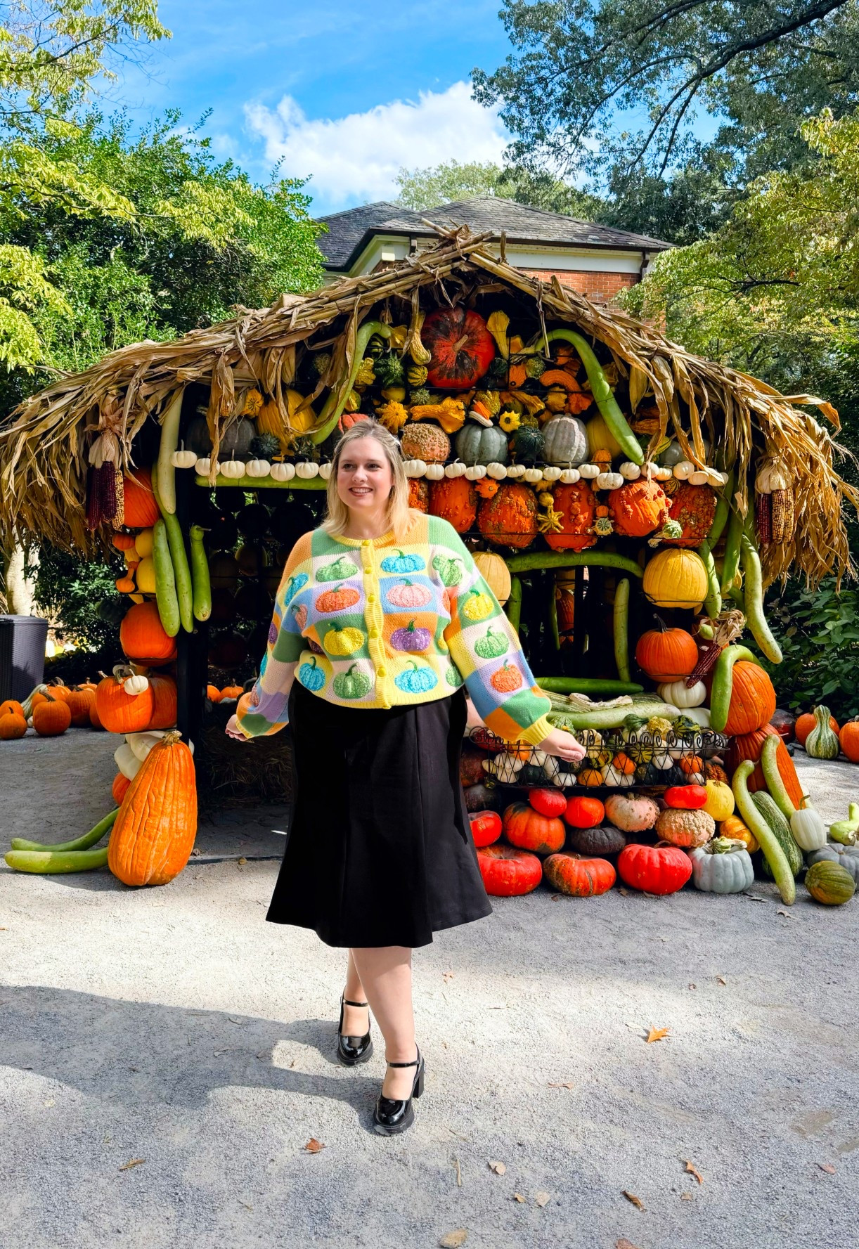 Hey Pumpkin! Loving the fun colors on this sparkly cardigan. It’s currently 30% off too 🙌 Since it doesn’t get cool here until the end of October I wanted something I could wear for both the Halloween and Thanksgiving seasons 

#LTKSeasonal #LTKStyleTip #LTKSaleAlert