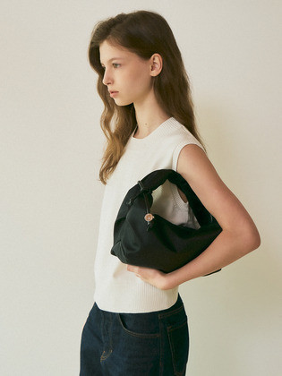 Clock Nylon Tote Bag black | (주)더블유컨셉코리아/W Concept(KR)