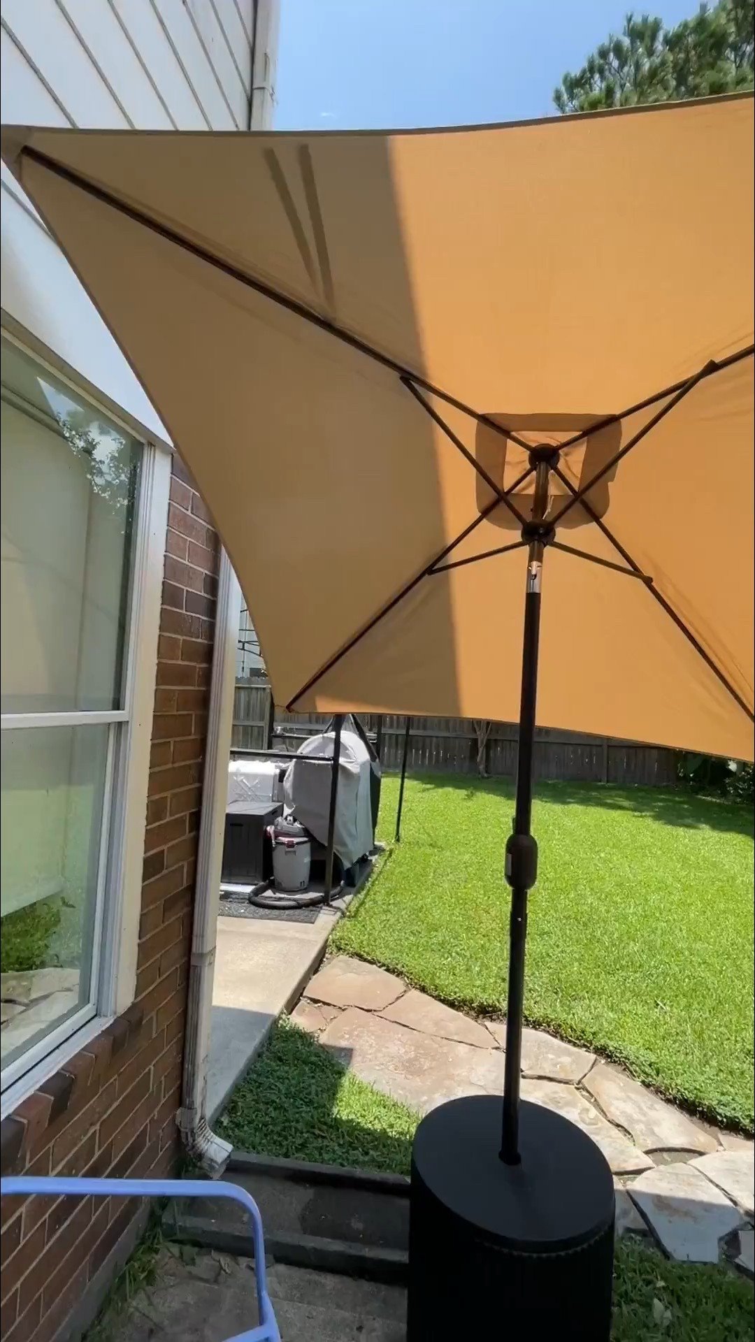 Let’s get summer ready with this shady square umbrella! Perfect shade covering for outdoor / backyard living spaces. 

#LTKSeasonal #LTKHome #LTKSummerEdit