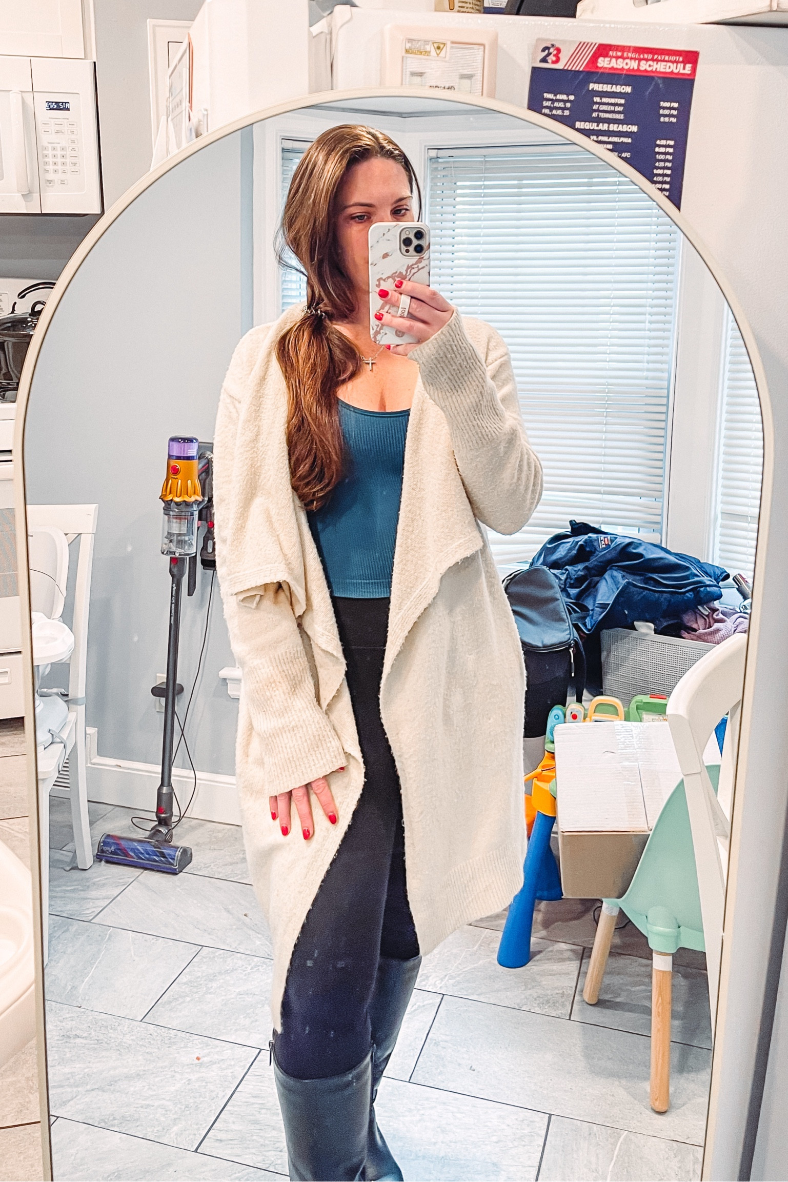 OOTD….dont mind all the kid stuff in the background 

#LTKfindsunder100 #LTKstyletip