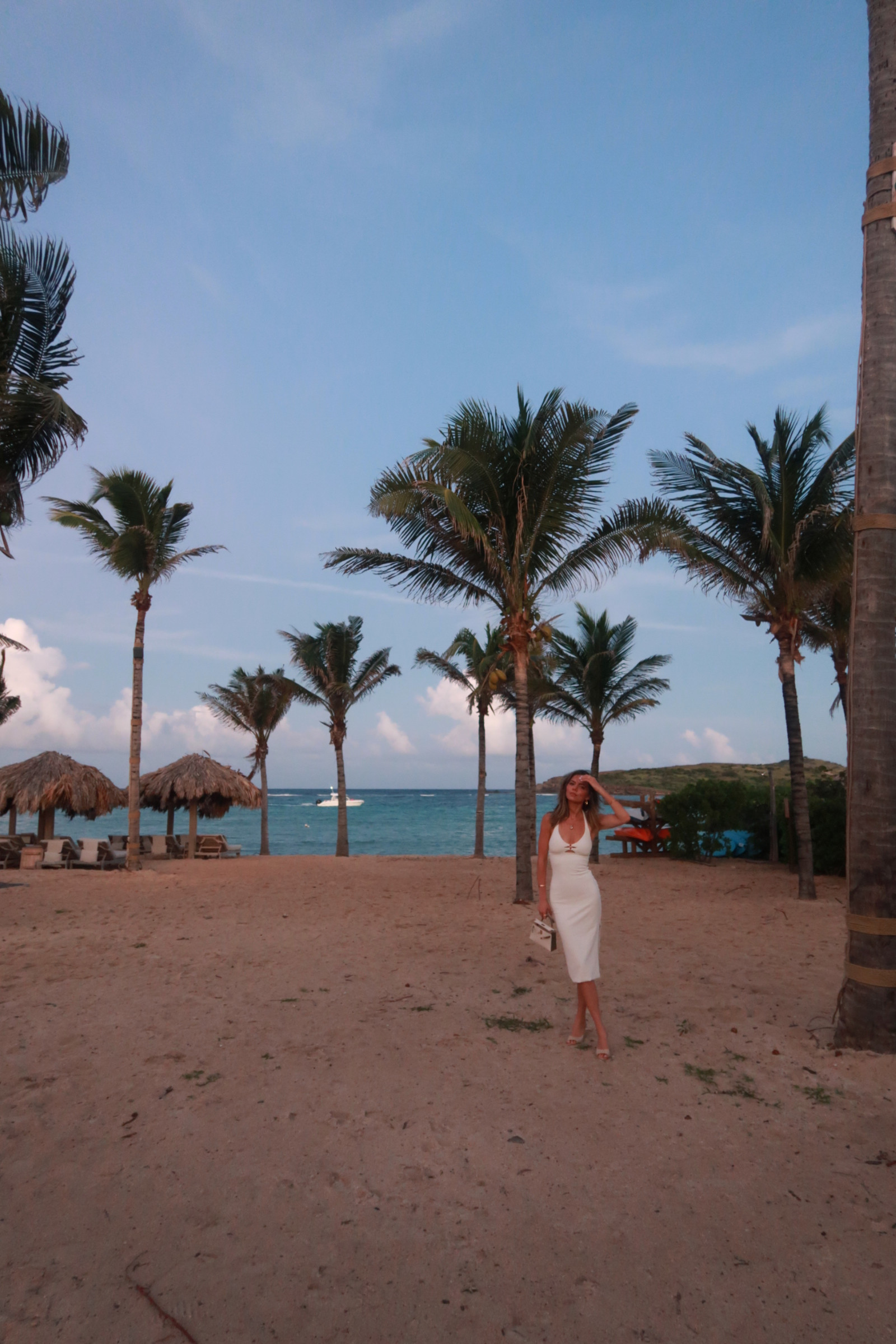 Vacation mode: 

 #LTKStyleTip #LTKTravel